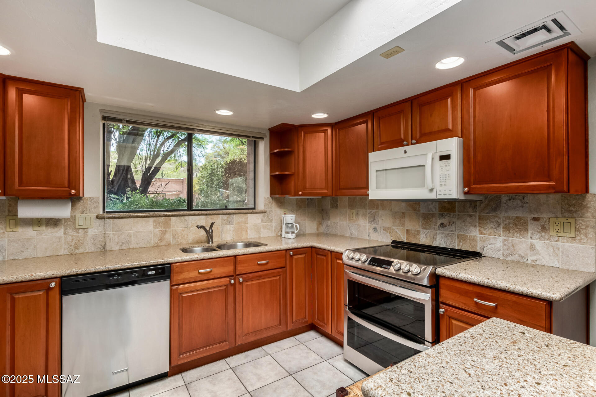 4631 N Camino Campero