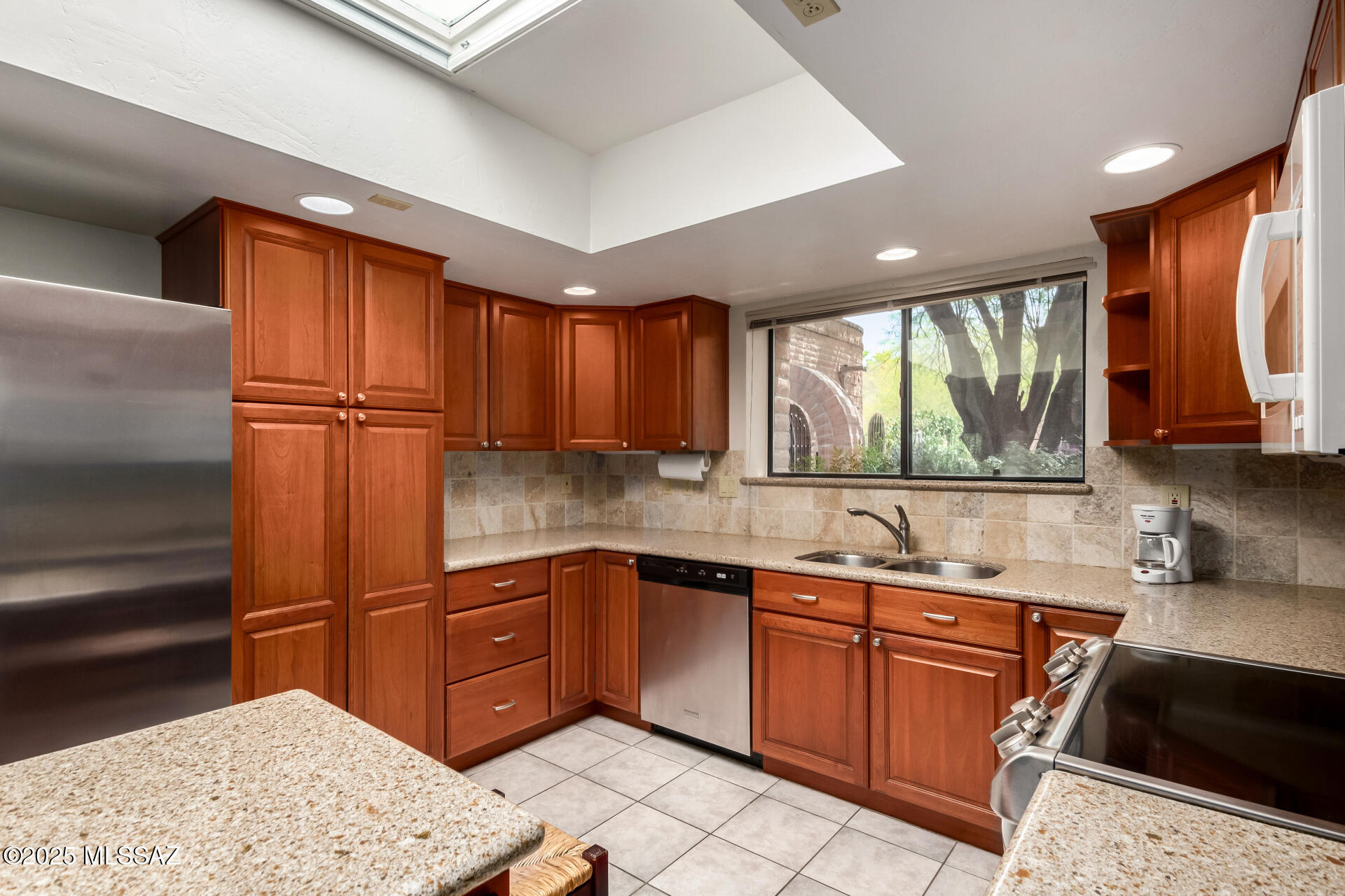 4631 N Camino Campero