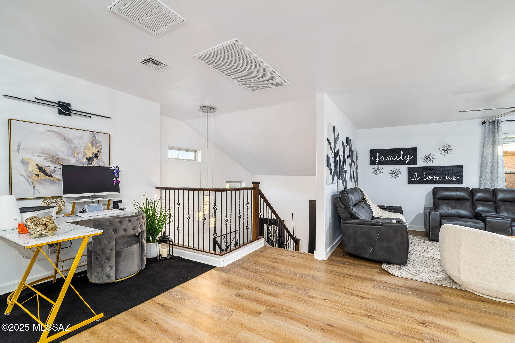 12111 E Domnitch Drive