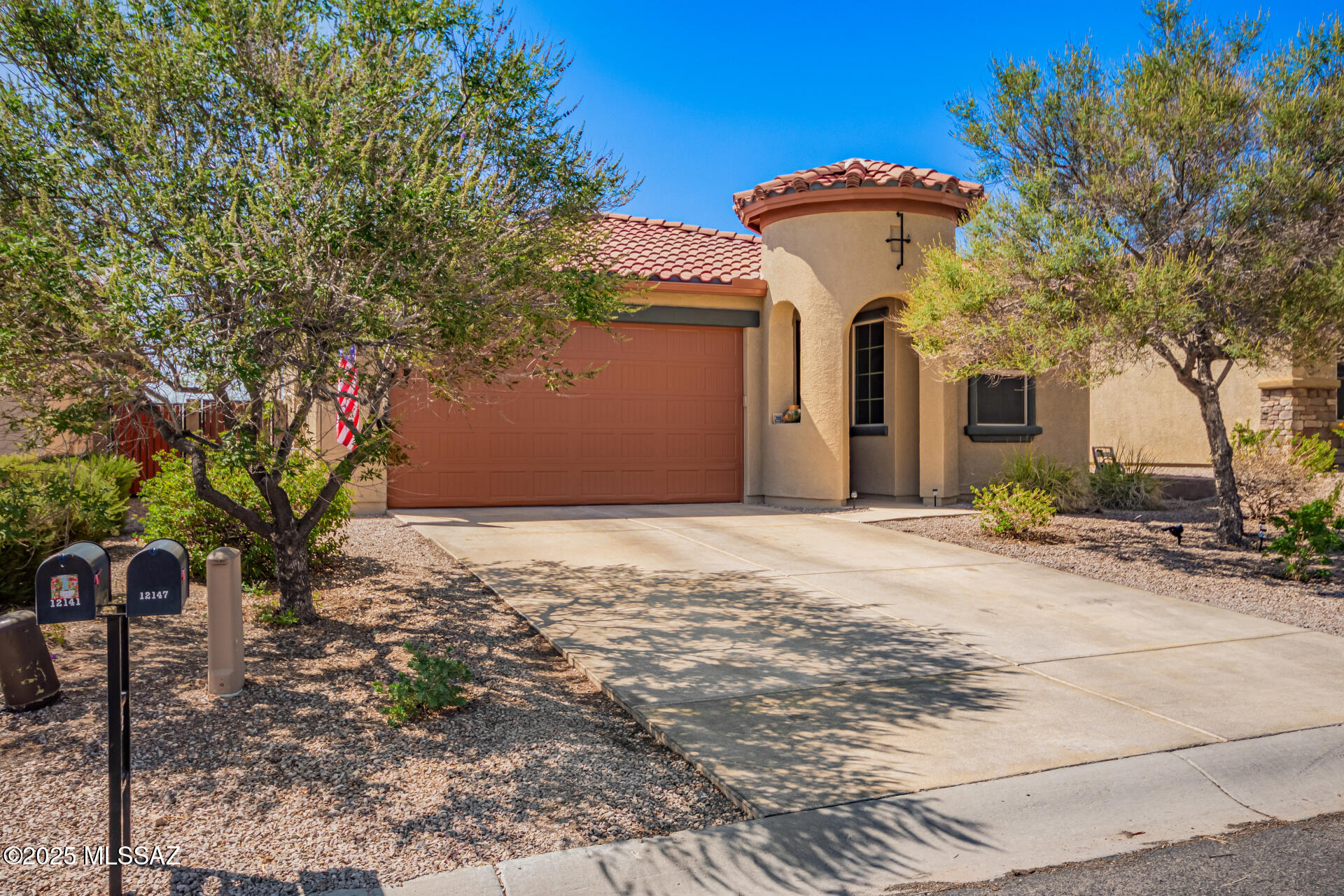 12147 N Golden Mirror Drive