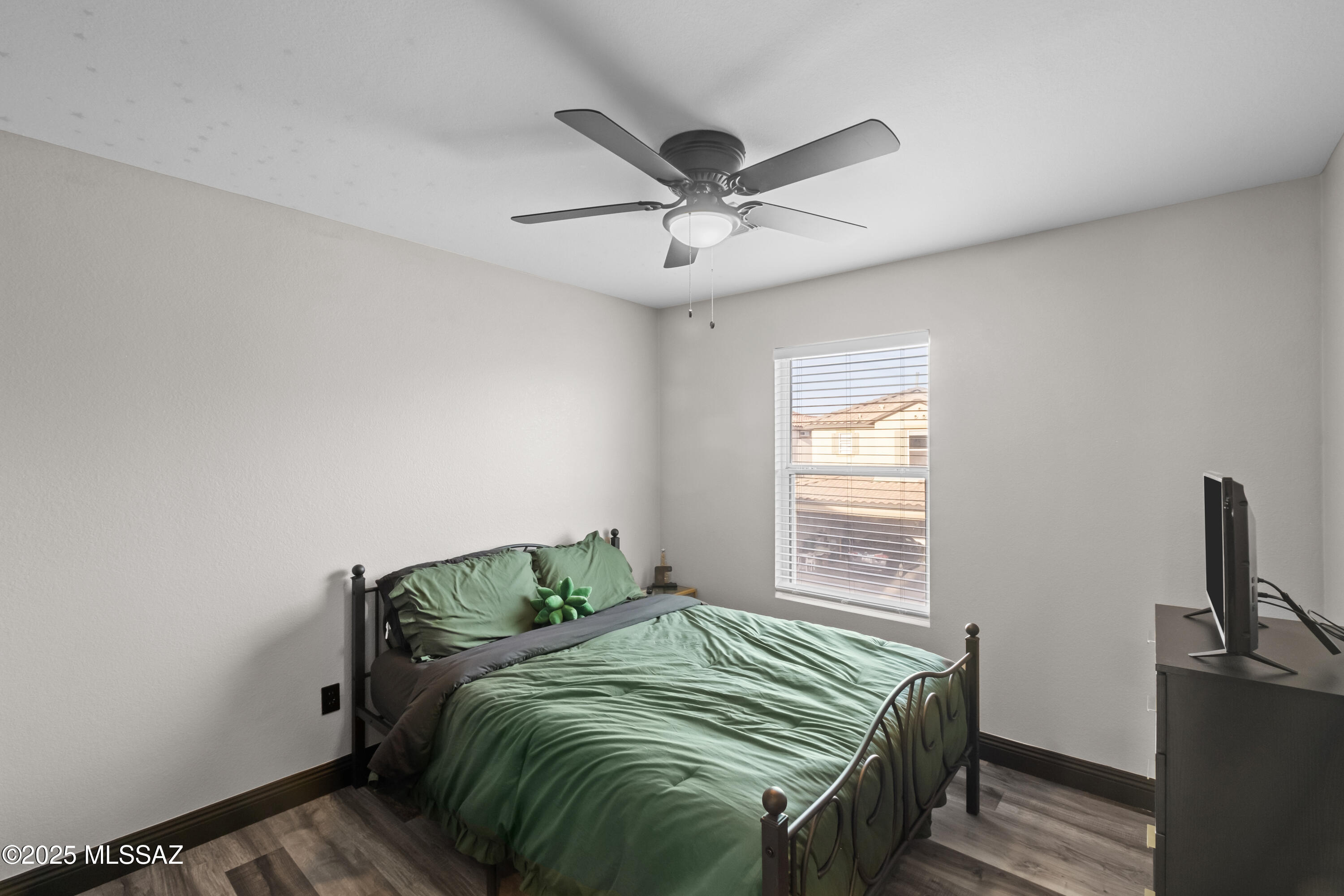 570 W Paseo Celestial