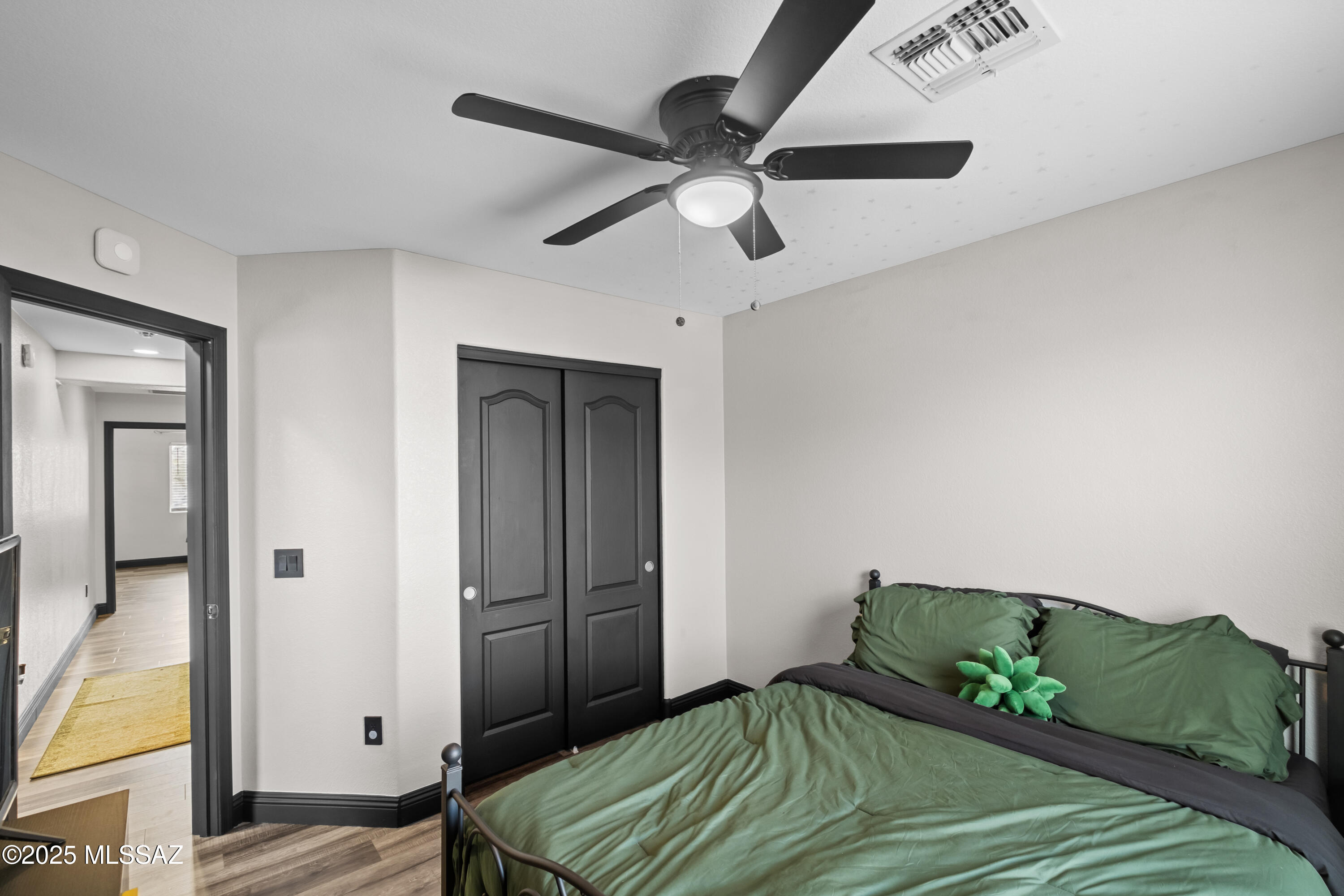 570 W Paseo Celestial
