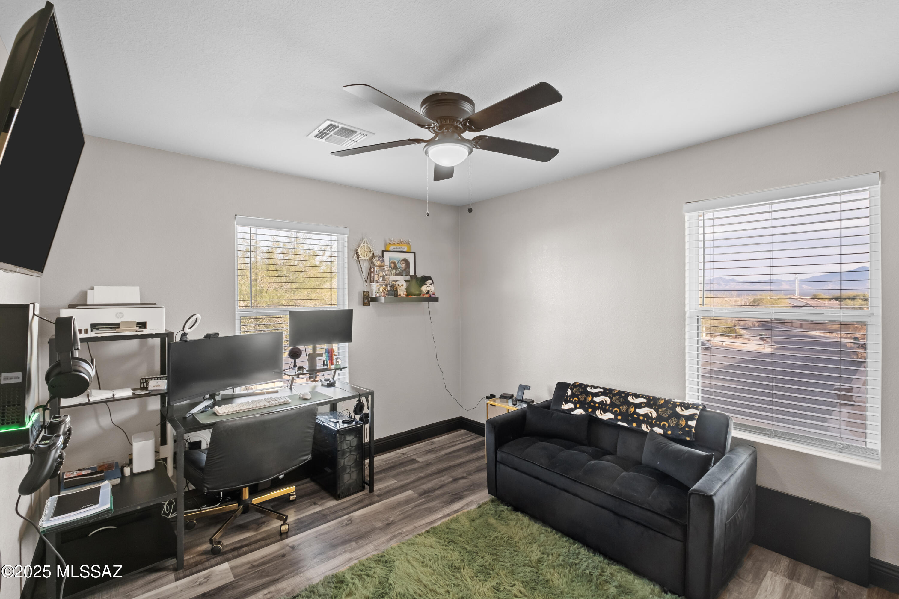 570 W Paseo Celestial