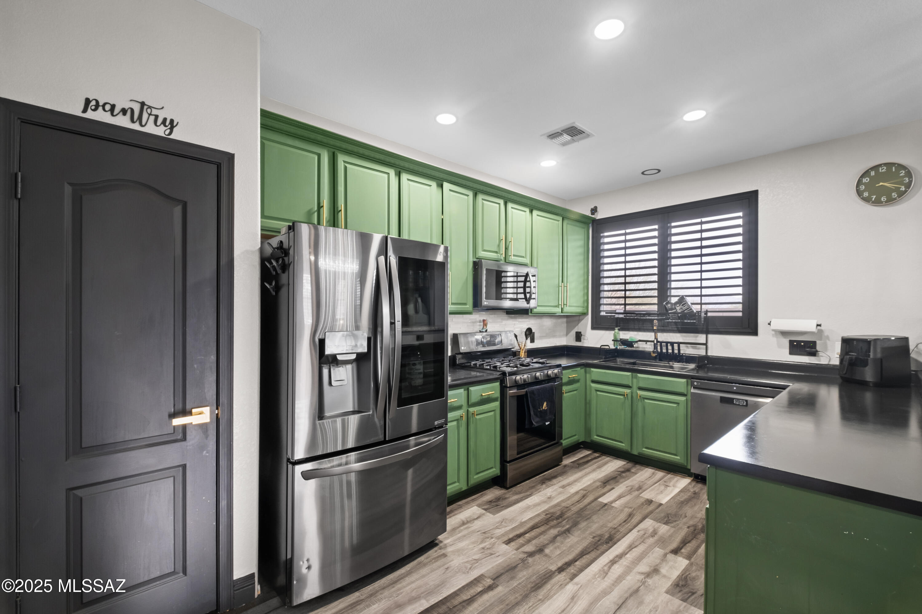 570 W Paseo Celestial