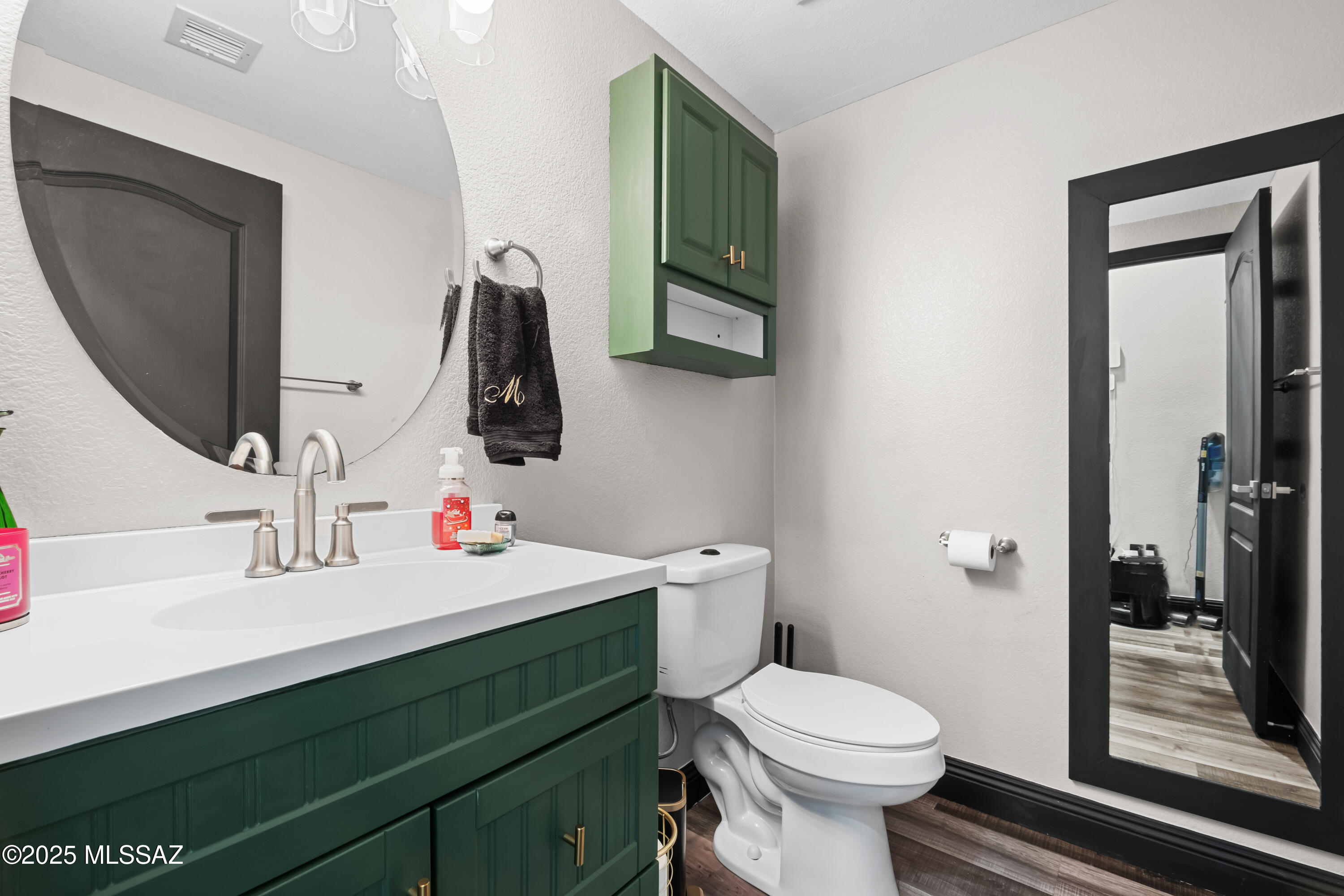 570 W Paseo Celestial