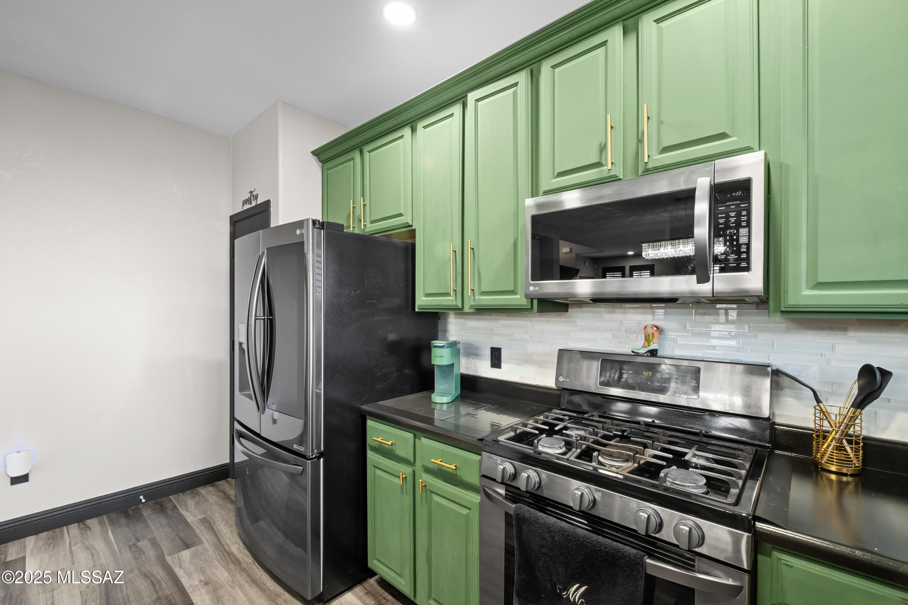 570 W Paseo Celestial