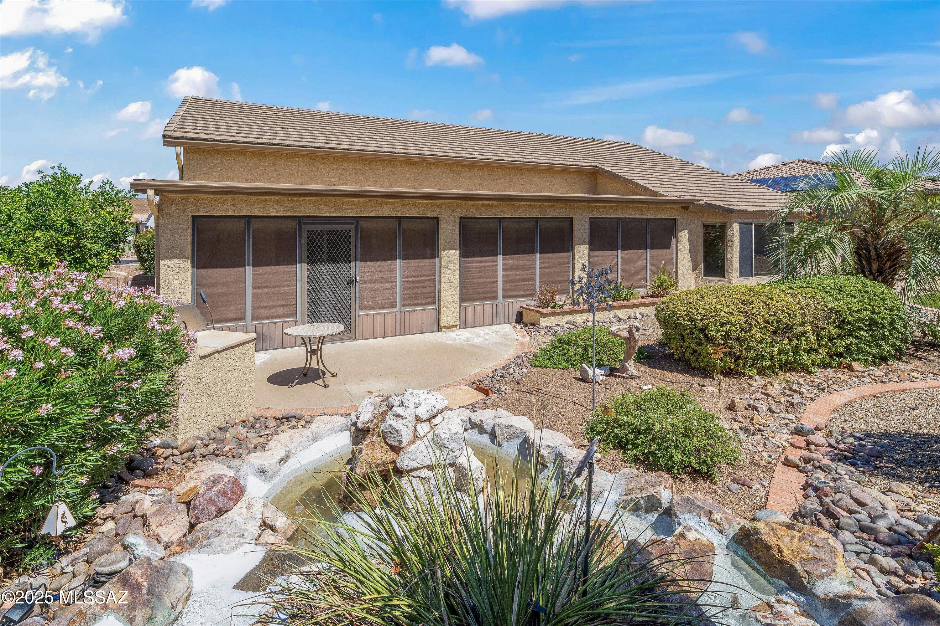 2426 E Desert Pueblo Pass