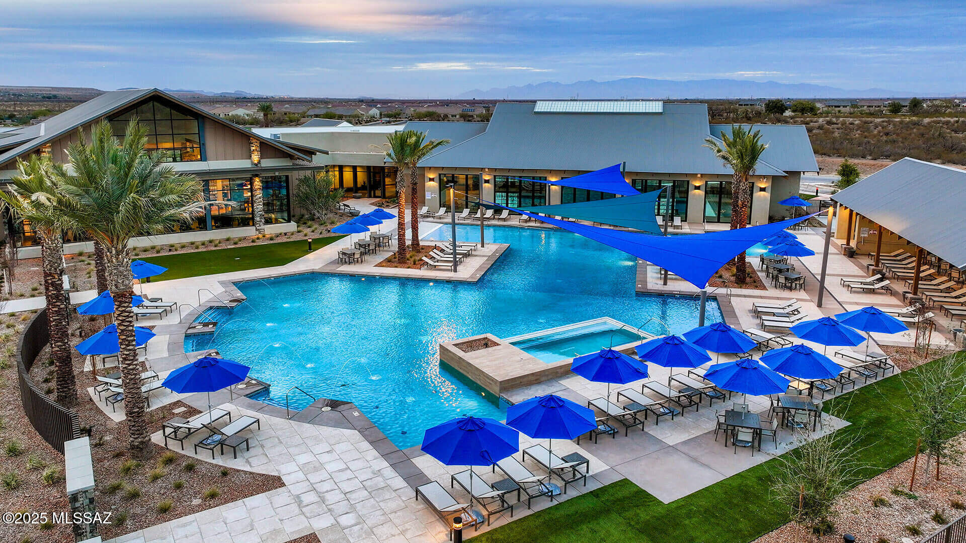 2426 E Desert Pueblo Pass