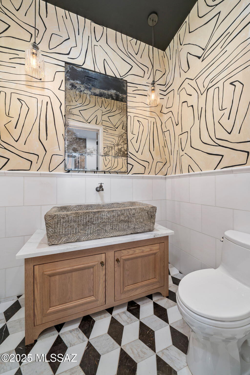 7370 N Catalina Ridge Drive