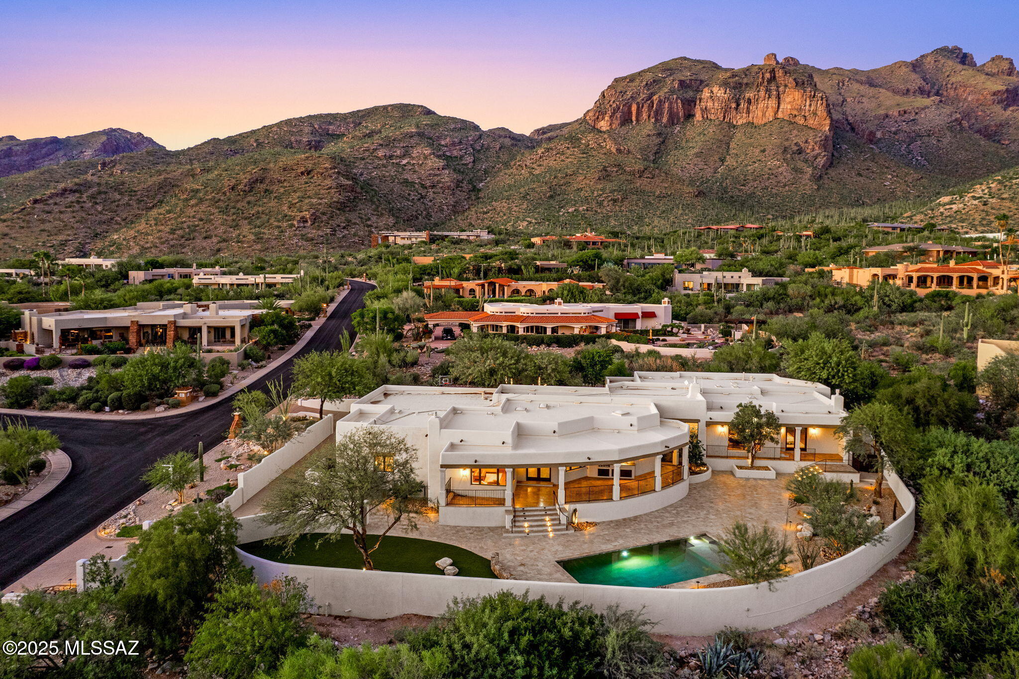 7370 N Catalina Ridge Drive