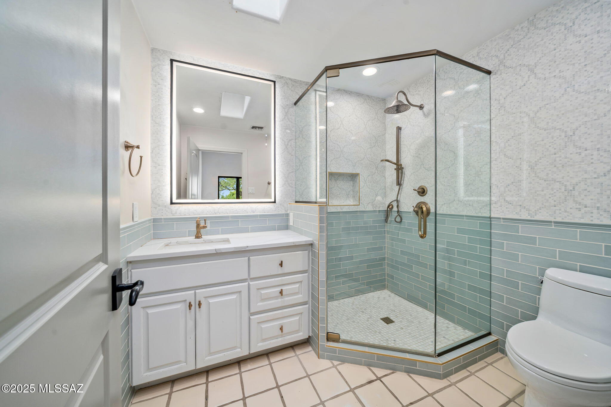 7370 N Catalina Ridge Drive