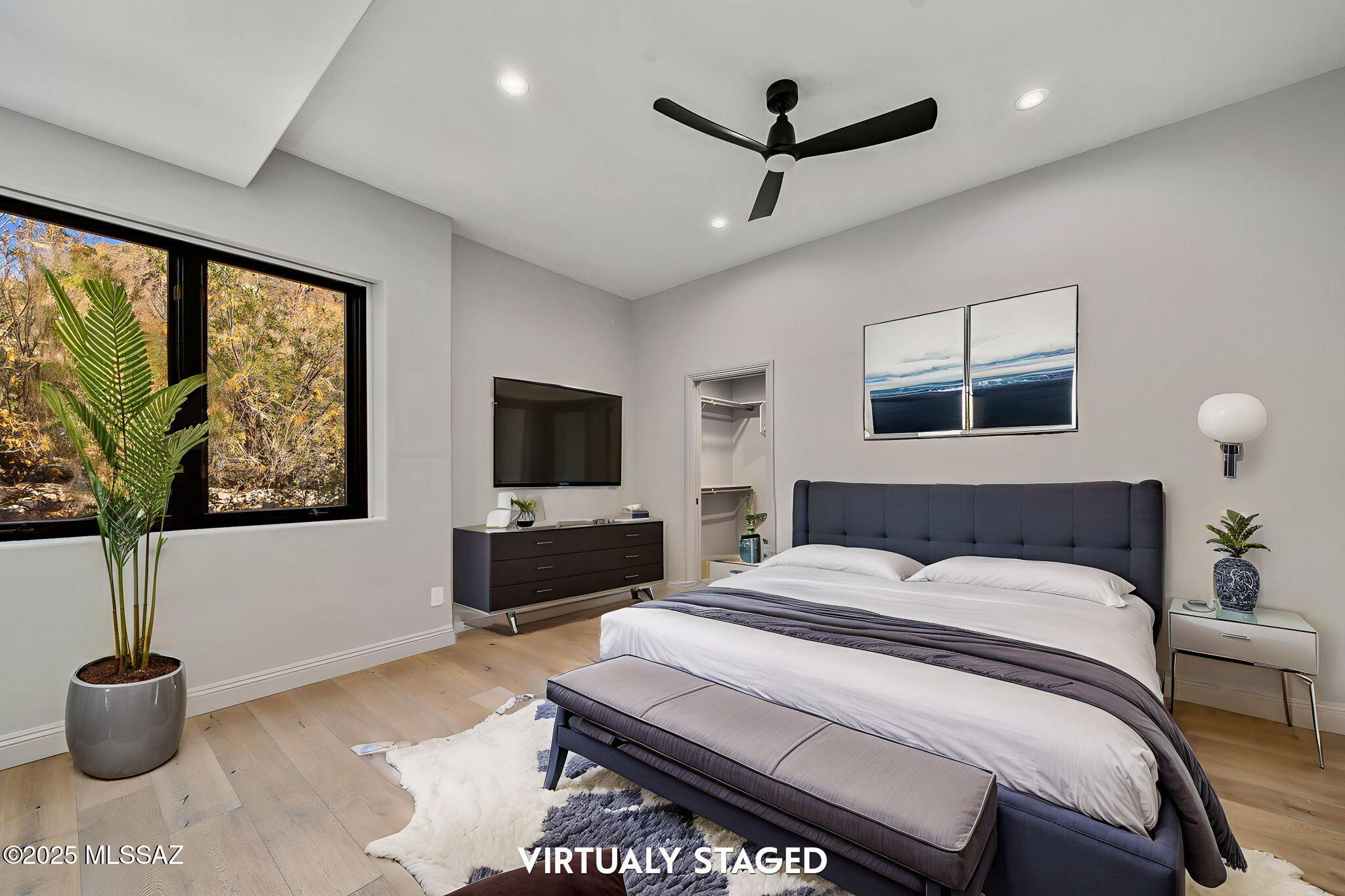 7370 N Catalina Ridge Drive