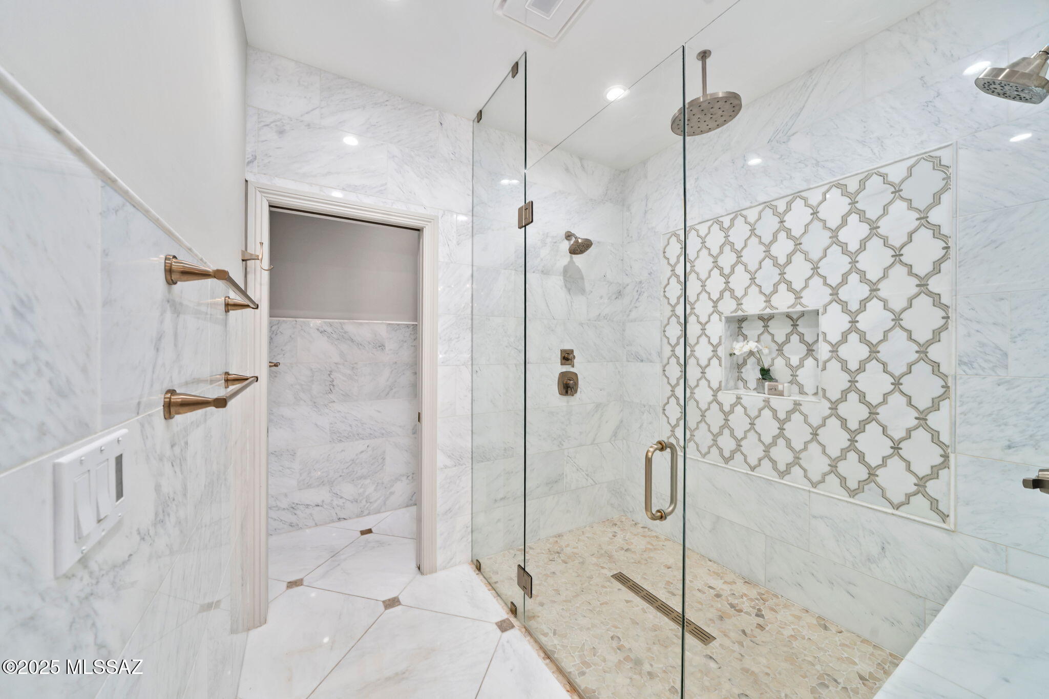 7370 N Catalina Ridge Drive