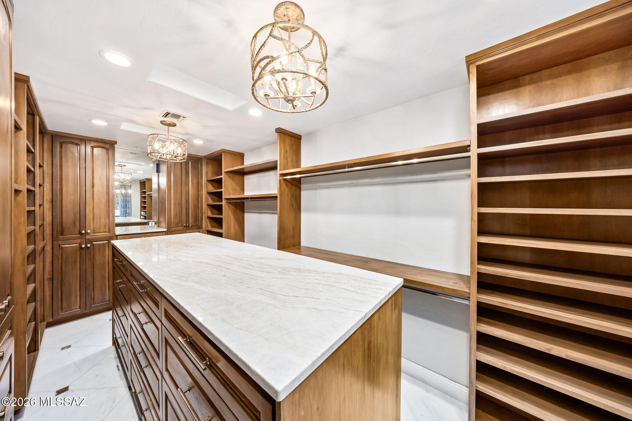 7370 N Catalina Ridge Drive