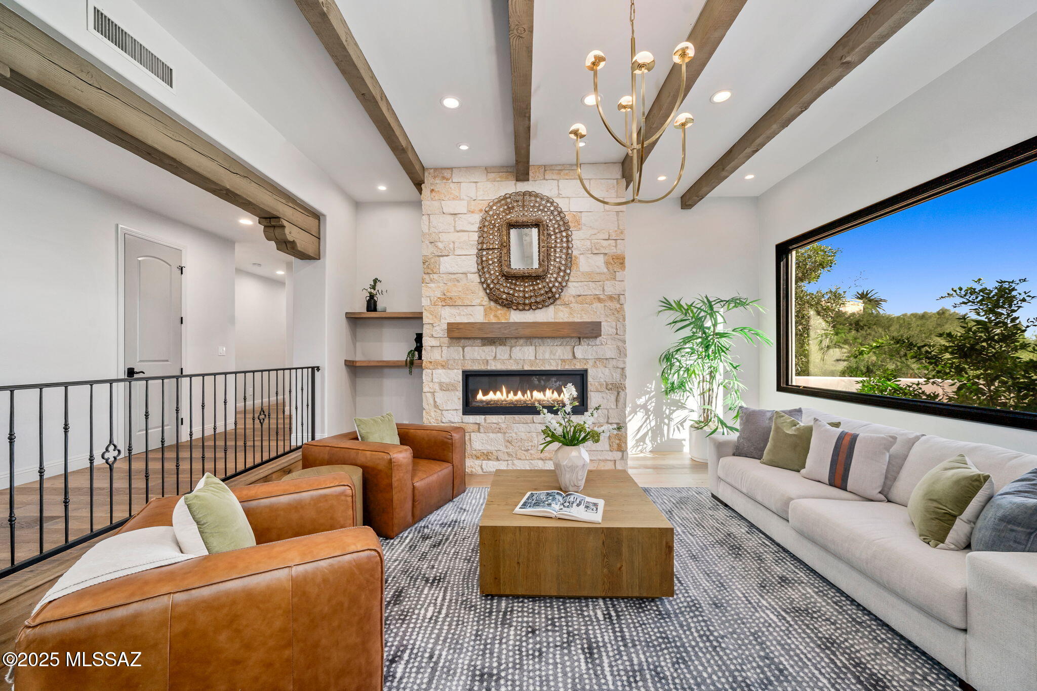 7370 N Catalina Ridge Drive