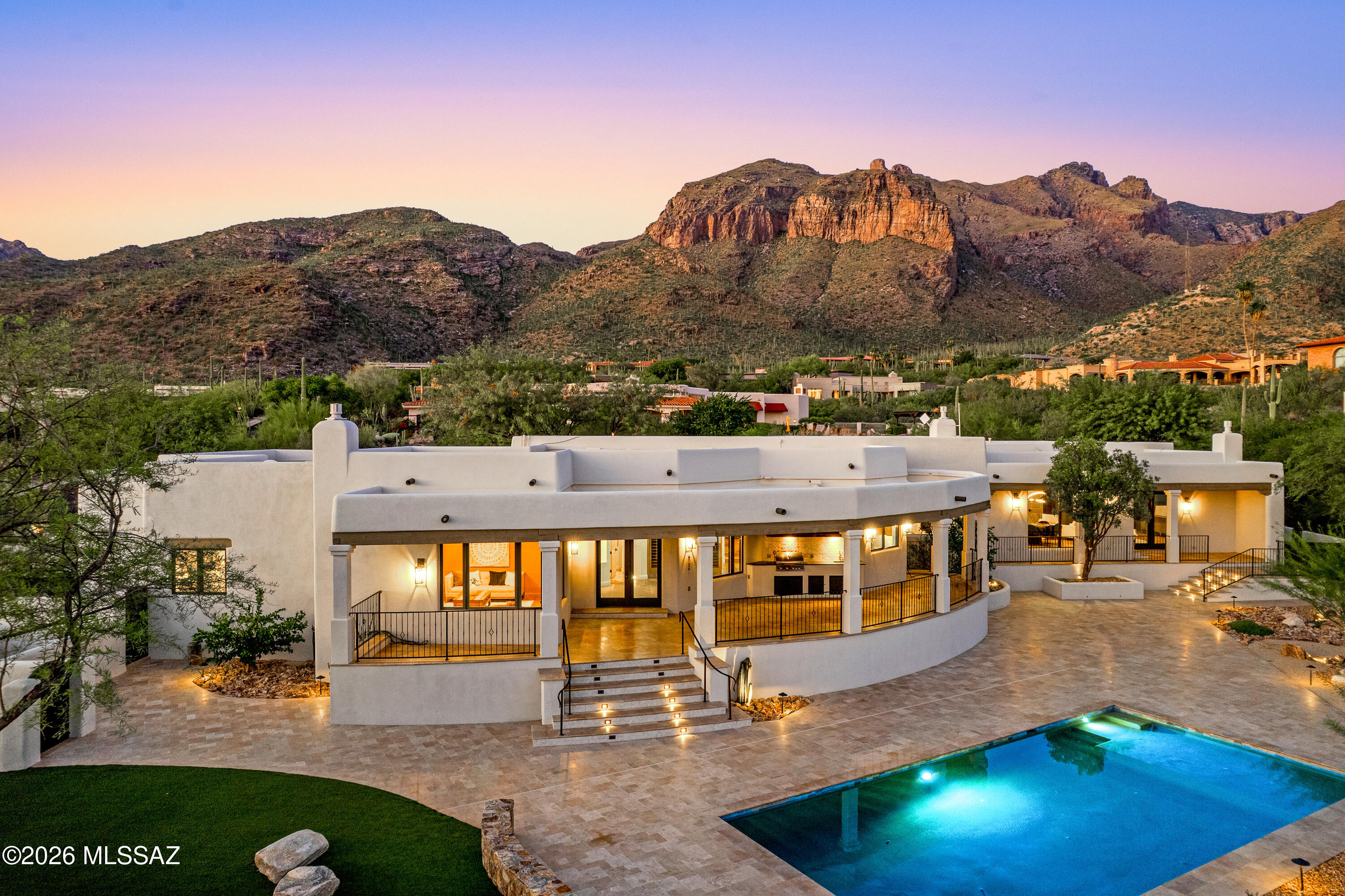 7370 N Catalina Ridge Drive