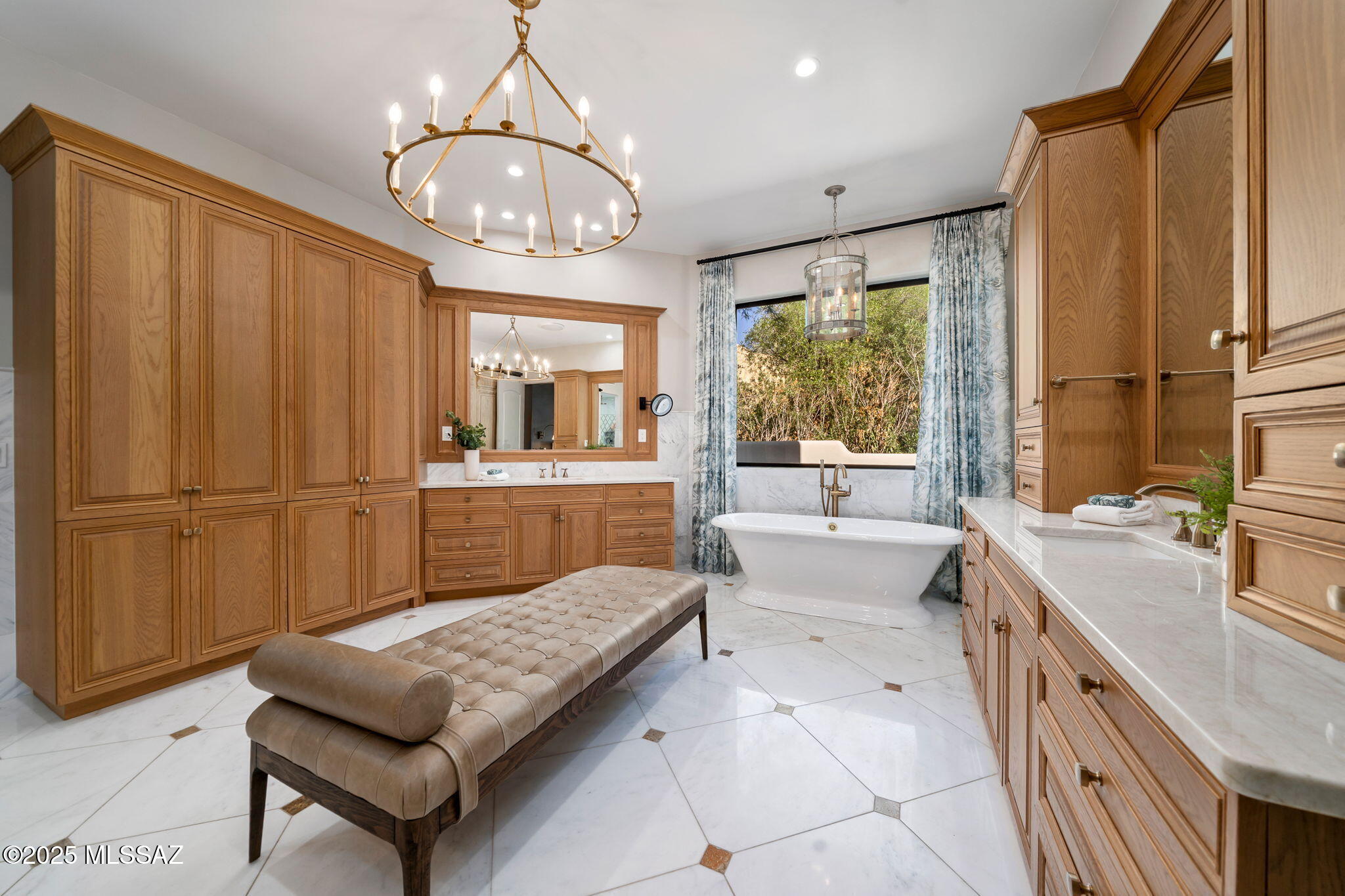 7370 N Catalina Ridge Drive