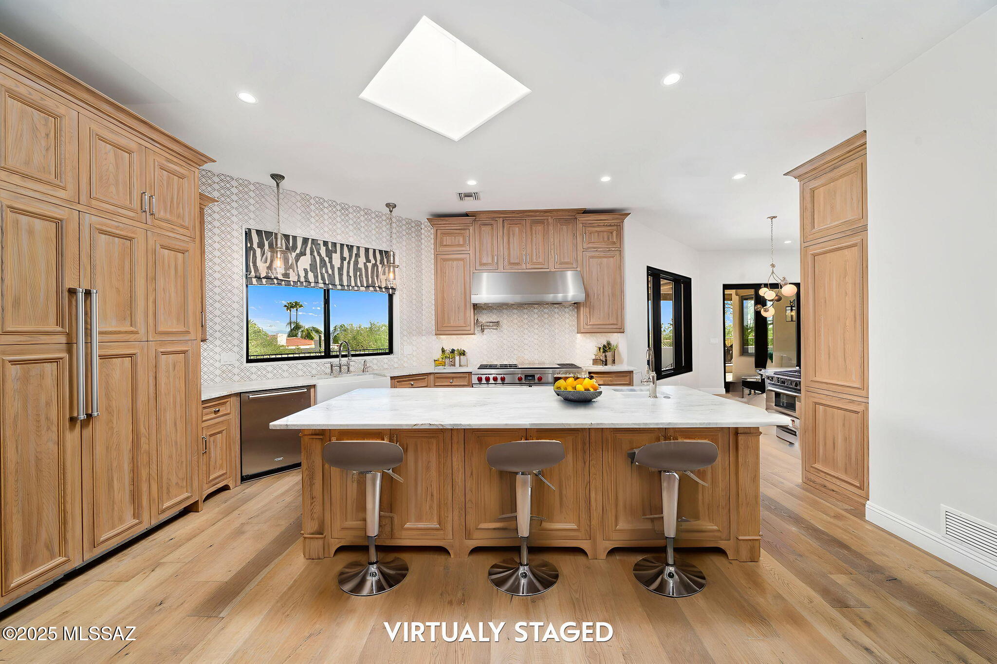 7370 N Catalina Ridge Drive