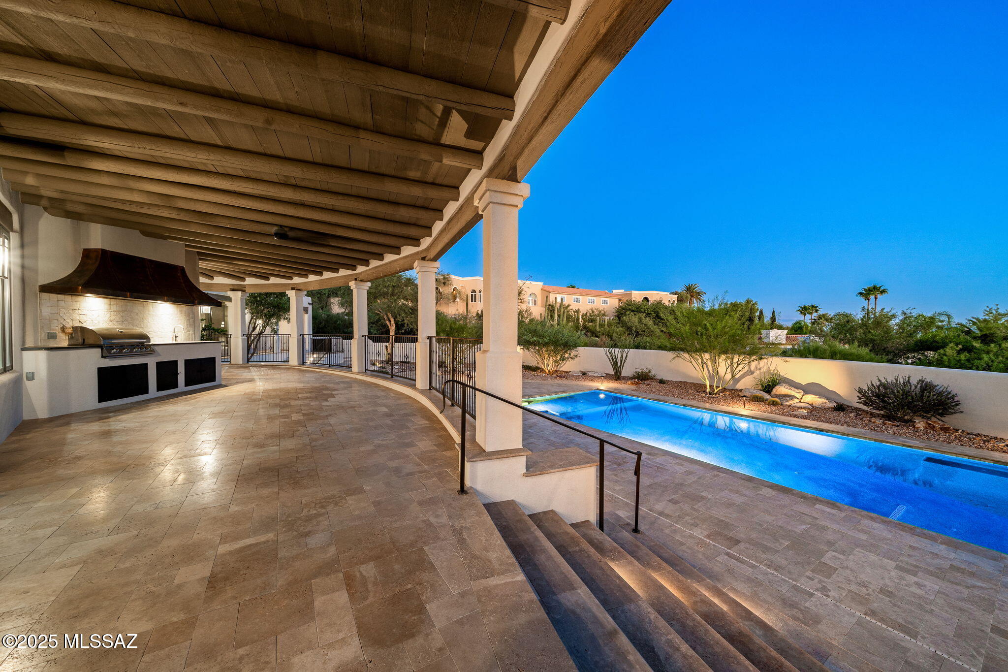 7370 N Catalina Ridge Drive