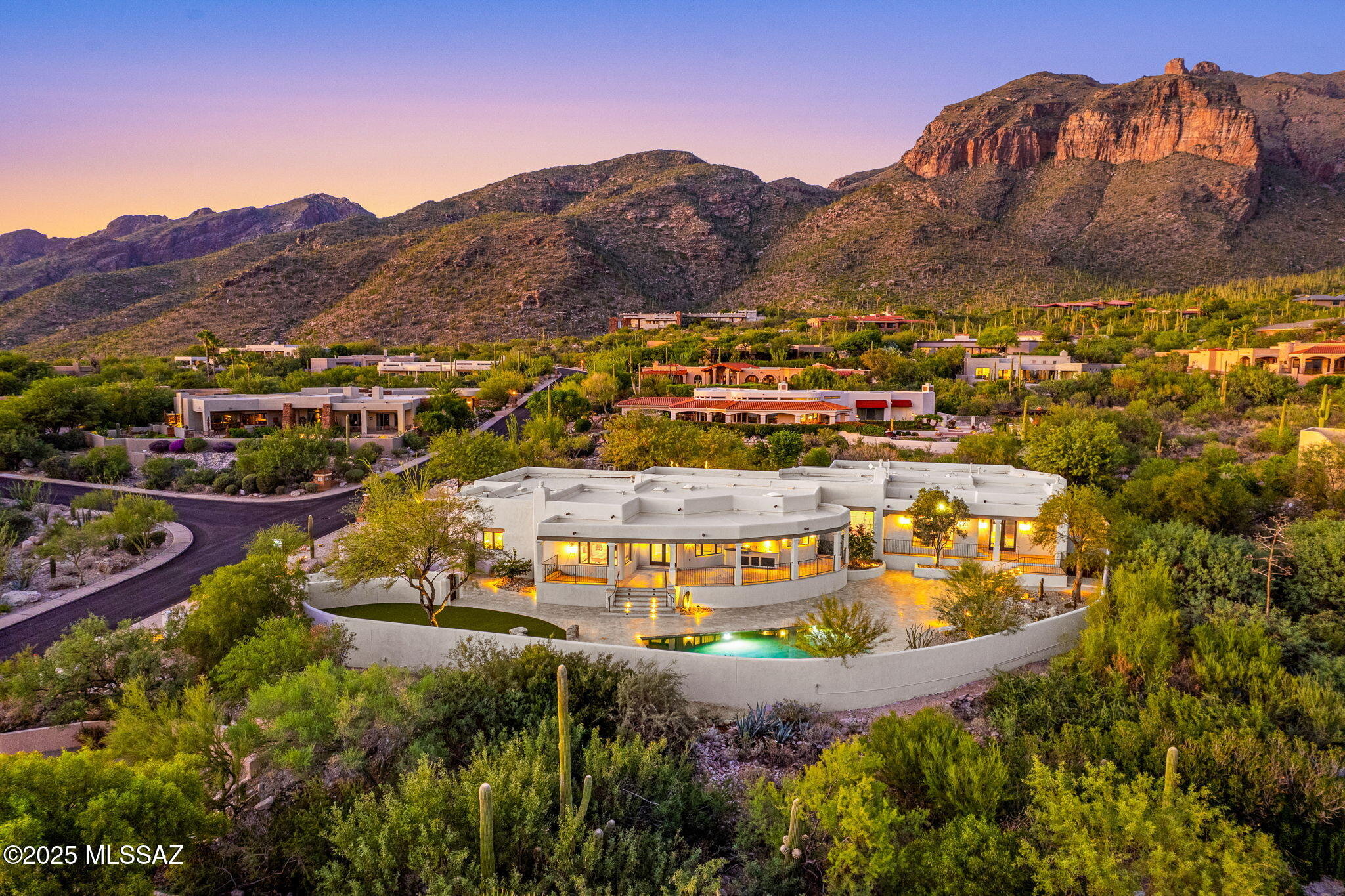 7370 N Catalina Ridge Drive