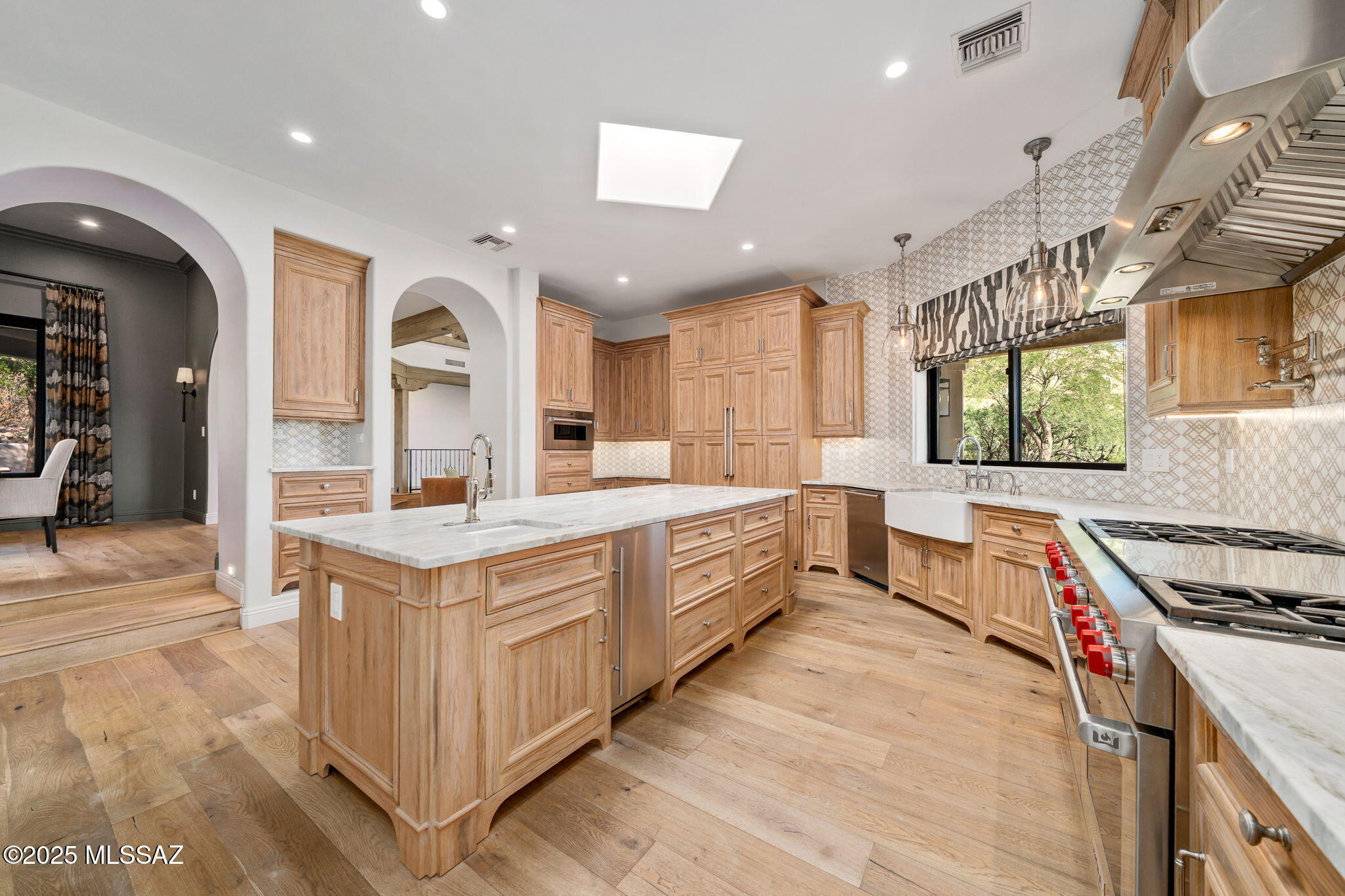 7370 N Catalina Ridge Drive