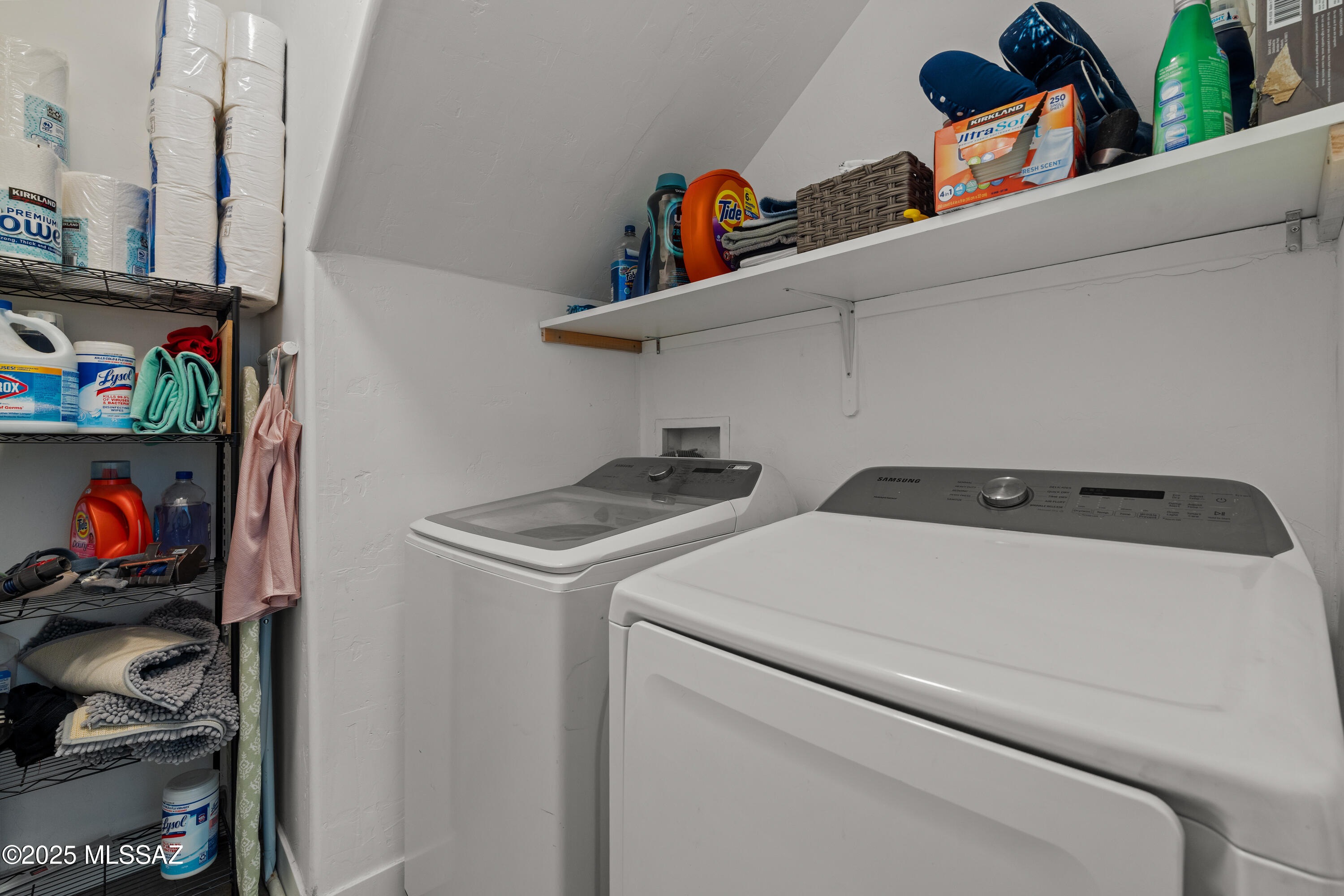 147 E Calle Puente Azul