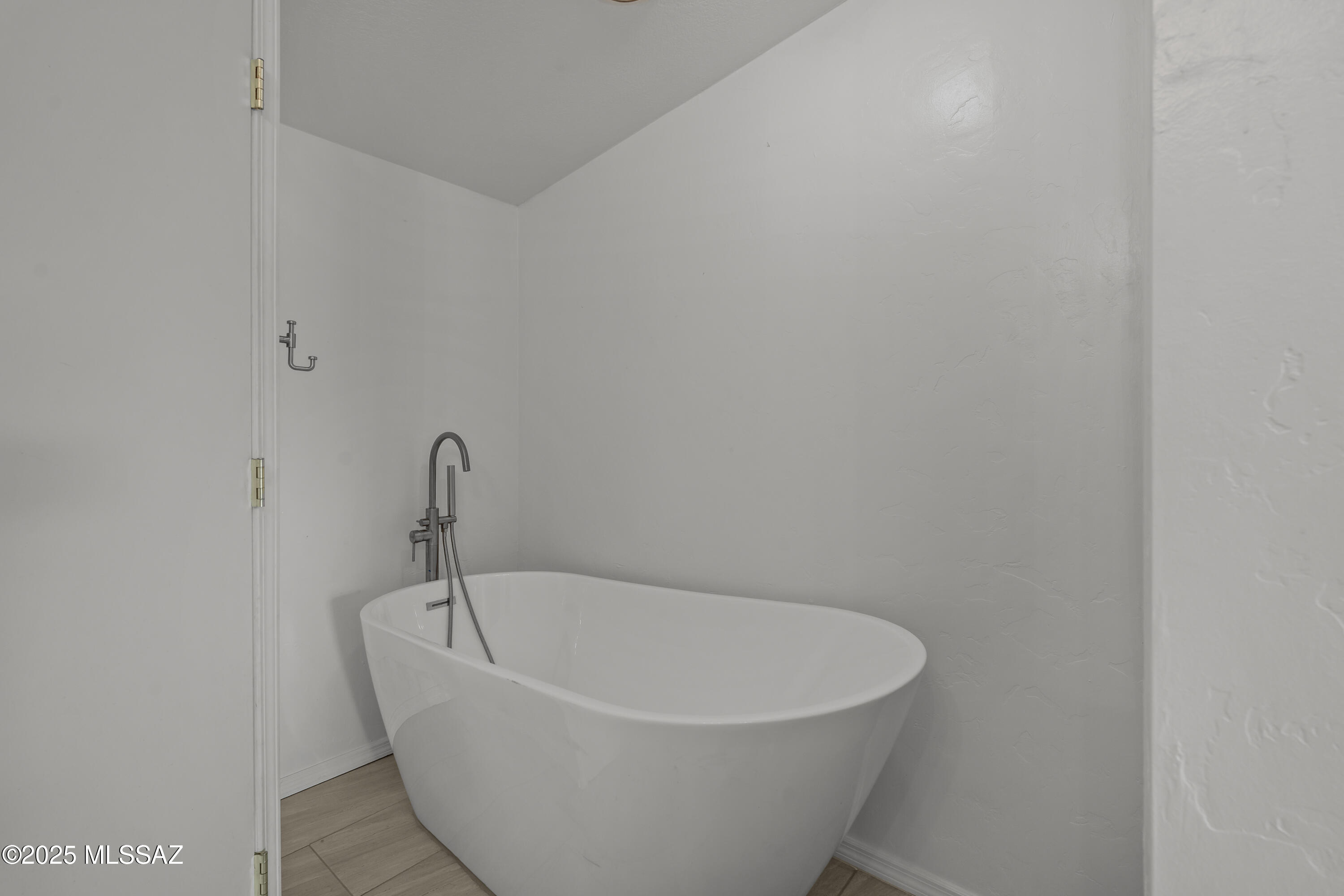 15757 S Red Horizon Trail