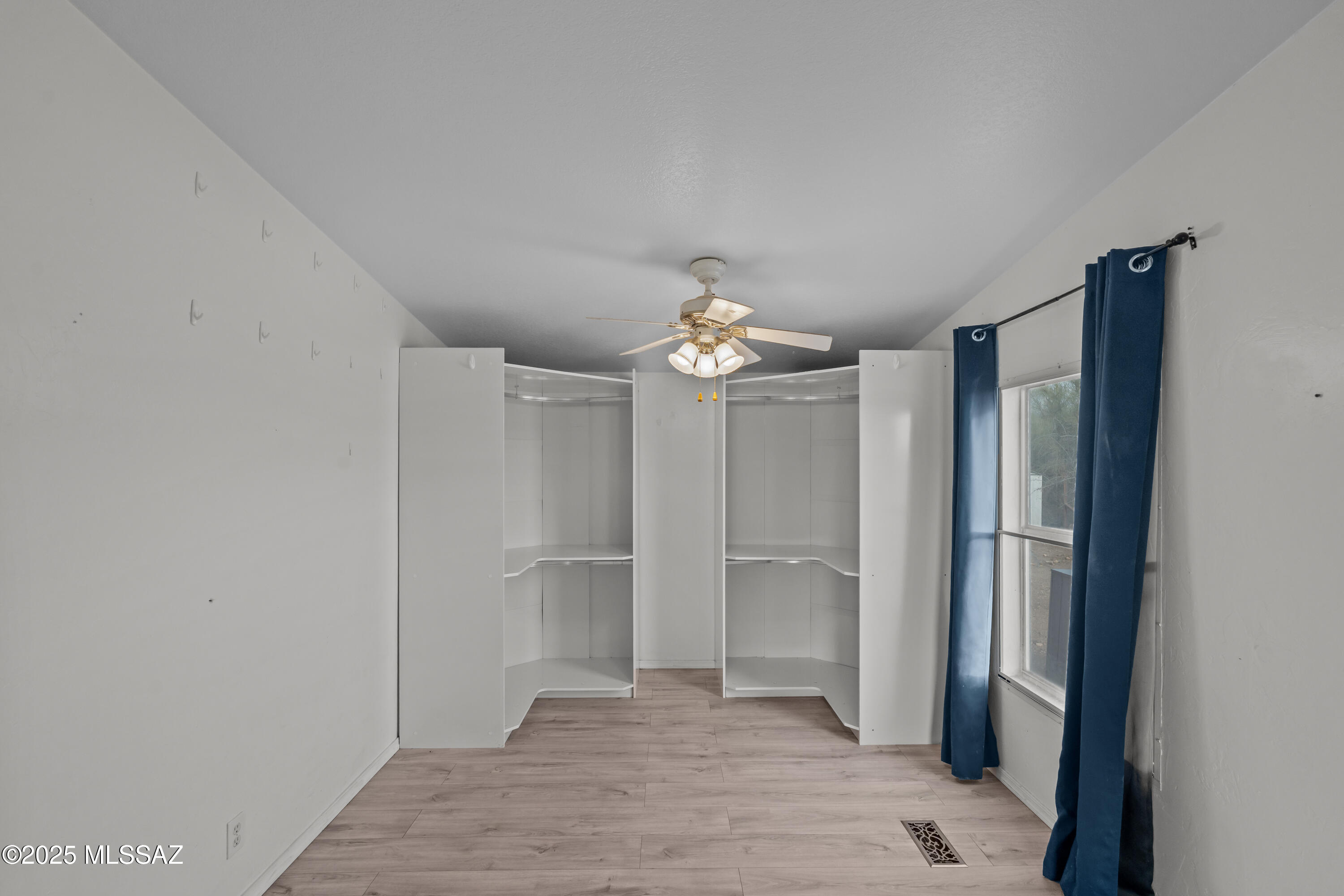 15757 S Red Horizon Trail