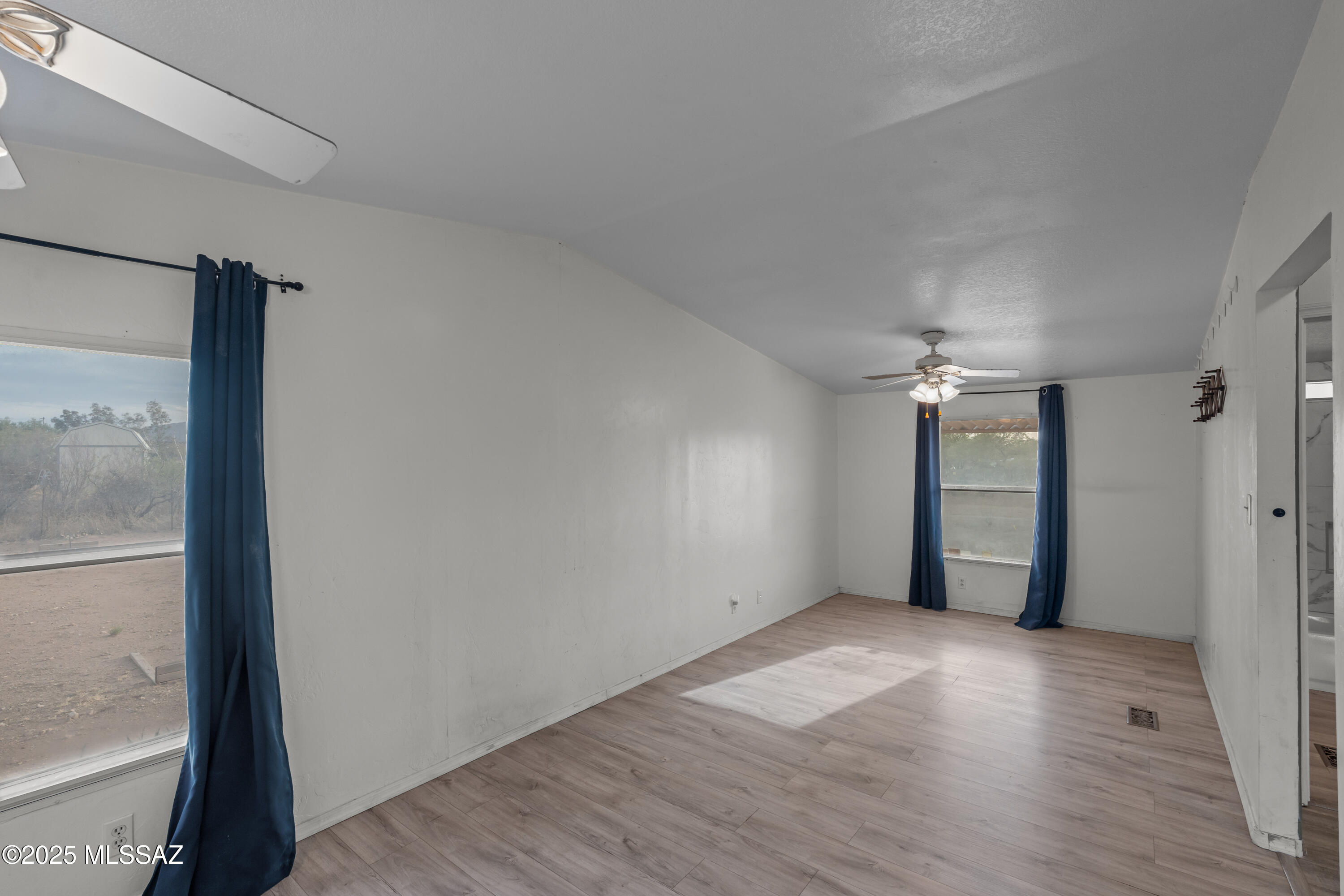 15757 S Red Horizon Trail