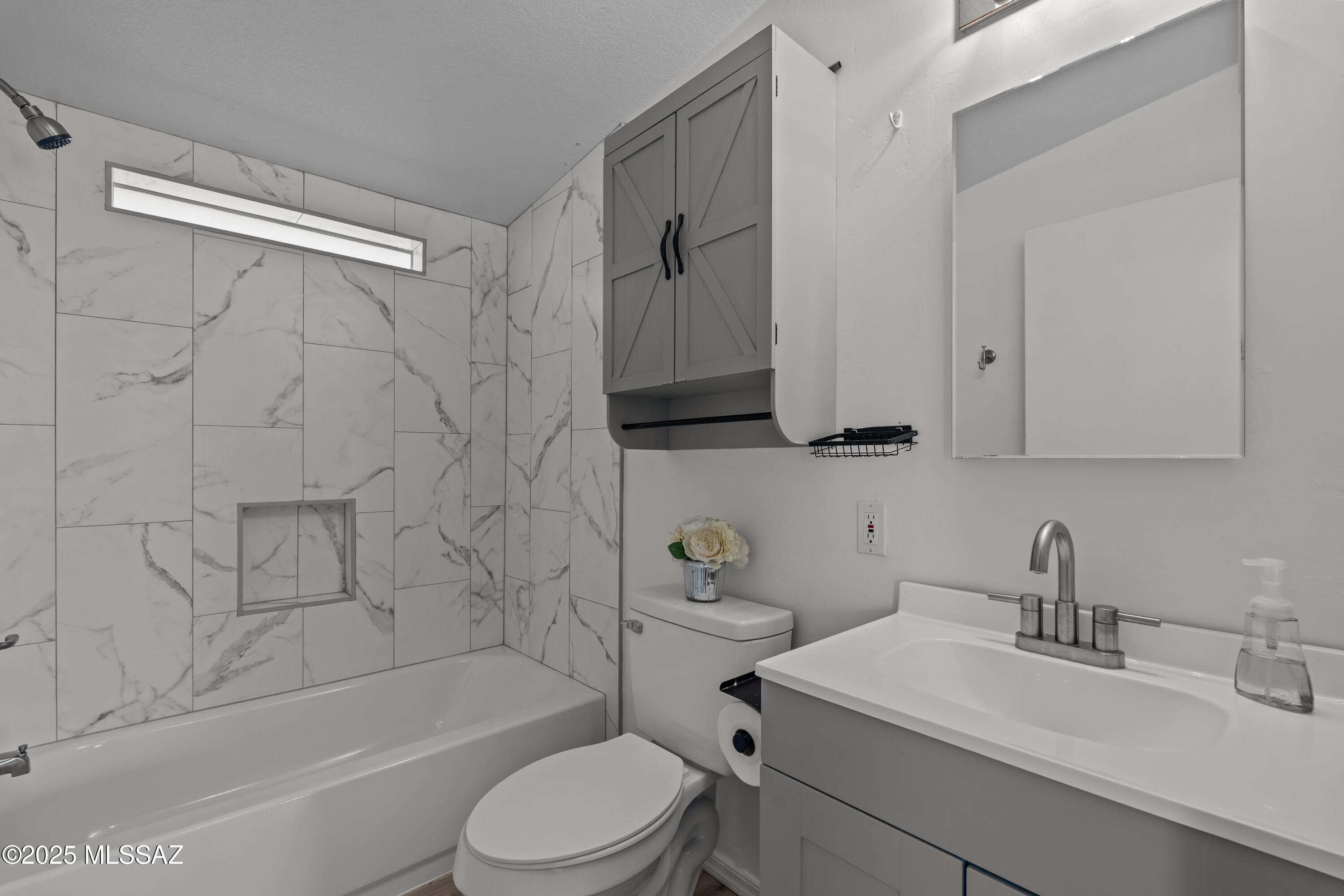 15757 S Red Horizon Trail