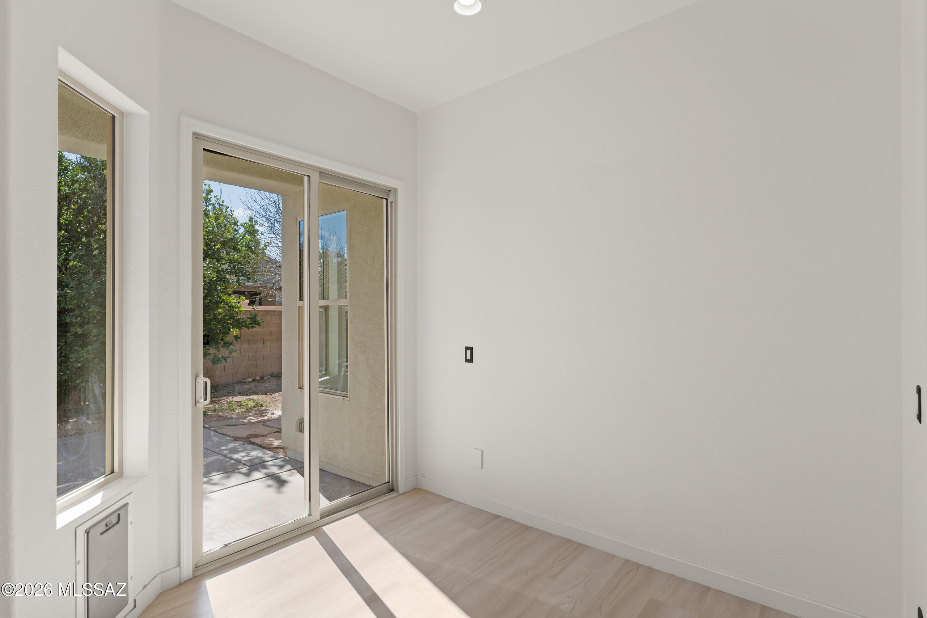 86 E Camino Rancho Cielo