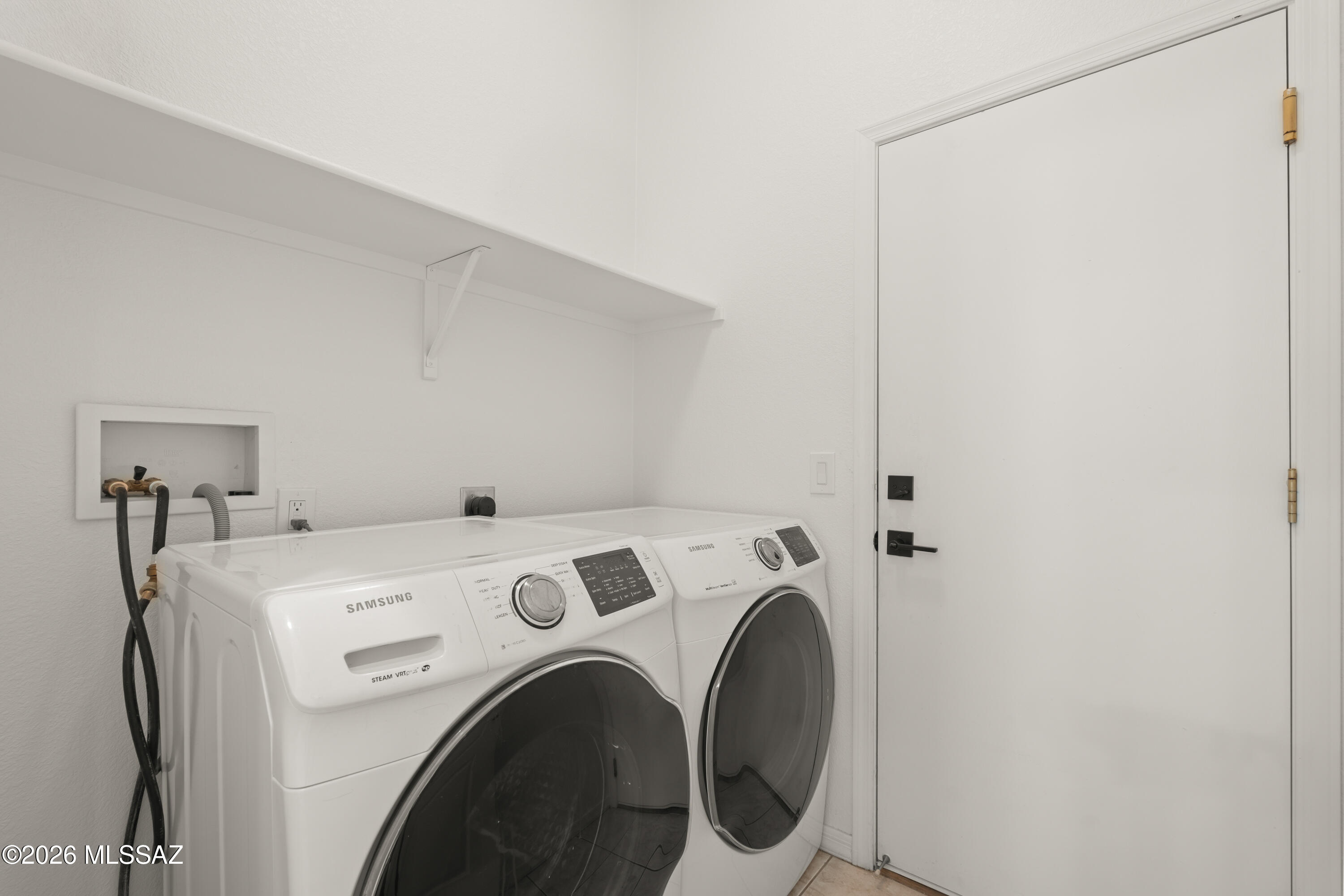 86 E Camino Rancho Cielo