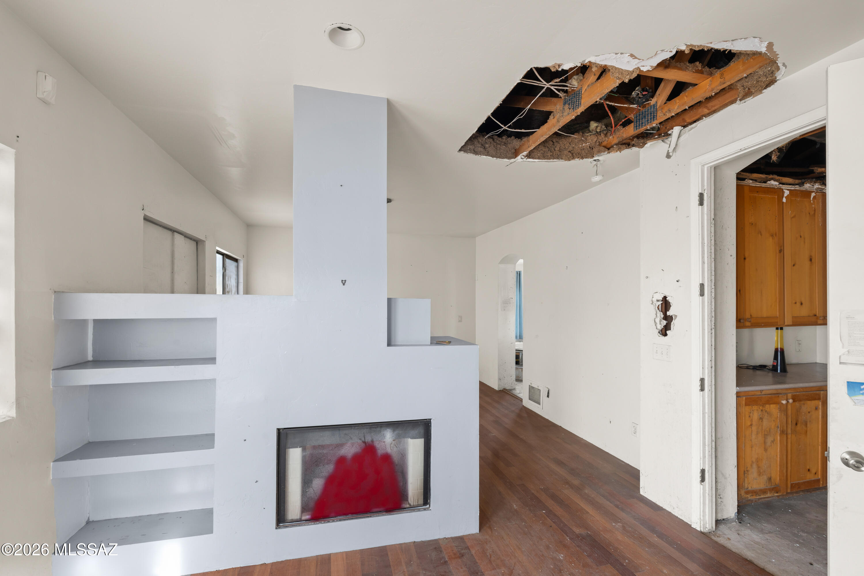 4031 E Bujia Primera