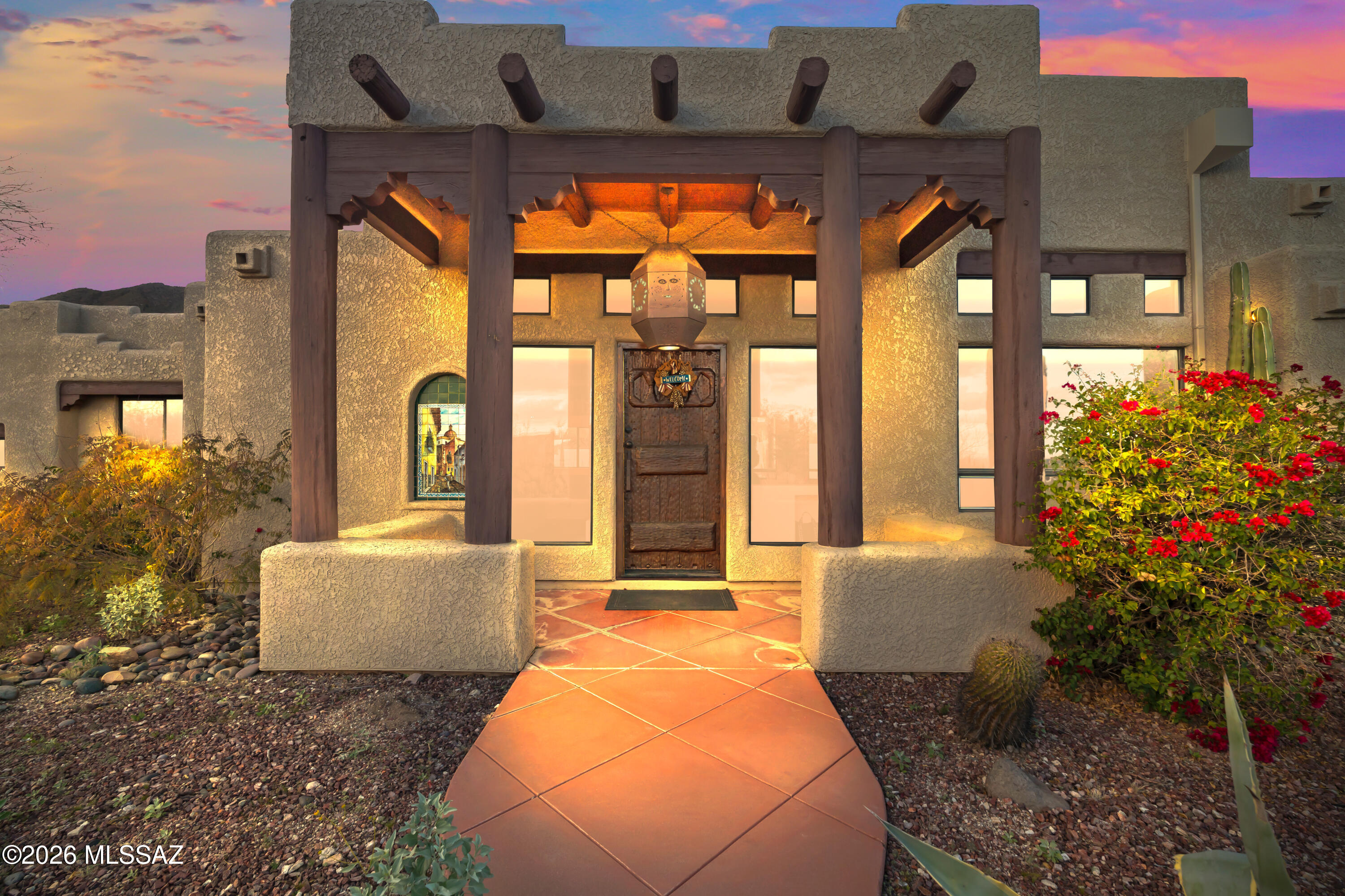 6290 E Placita El Vuelo