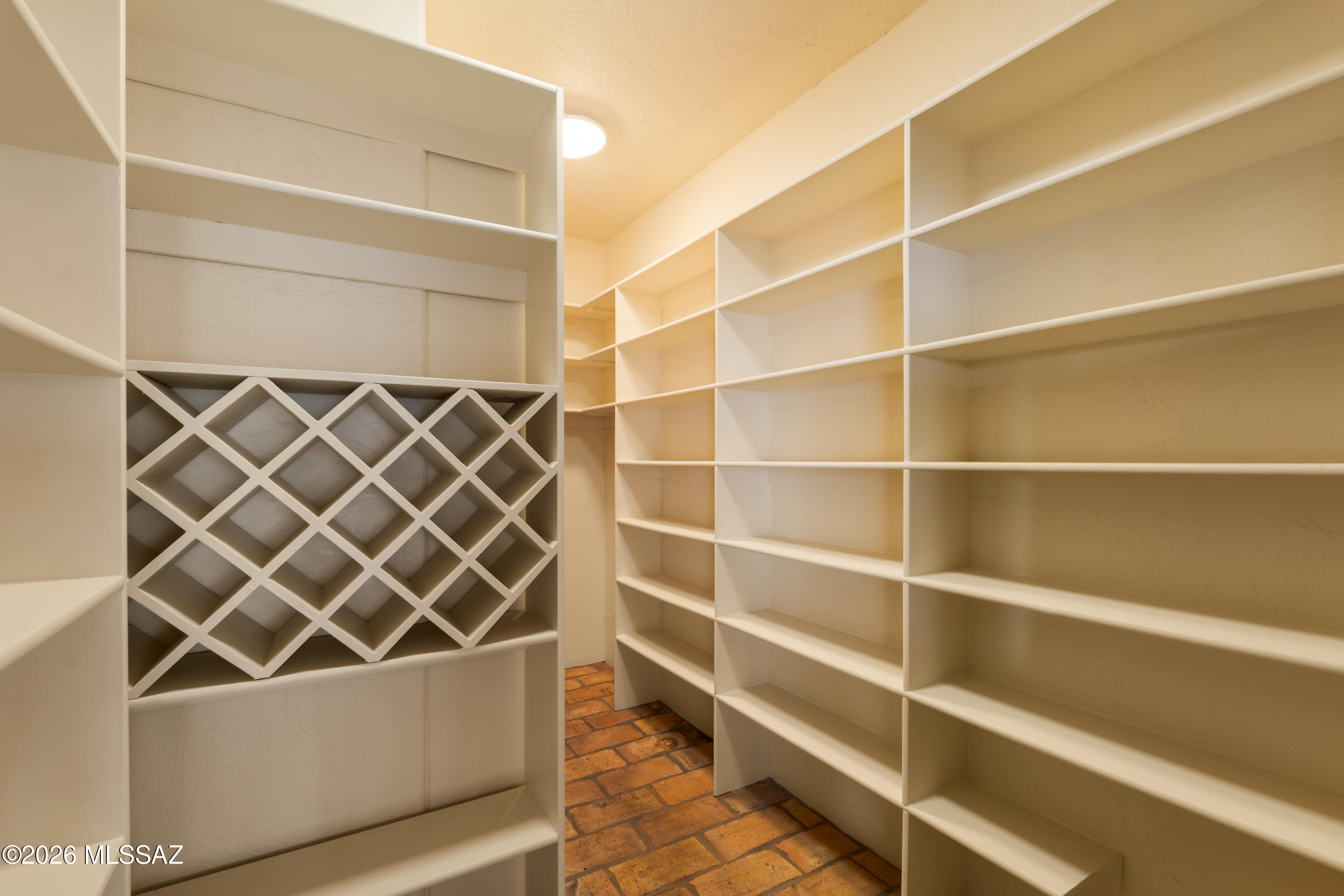 6290 E Placita El Vuelo