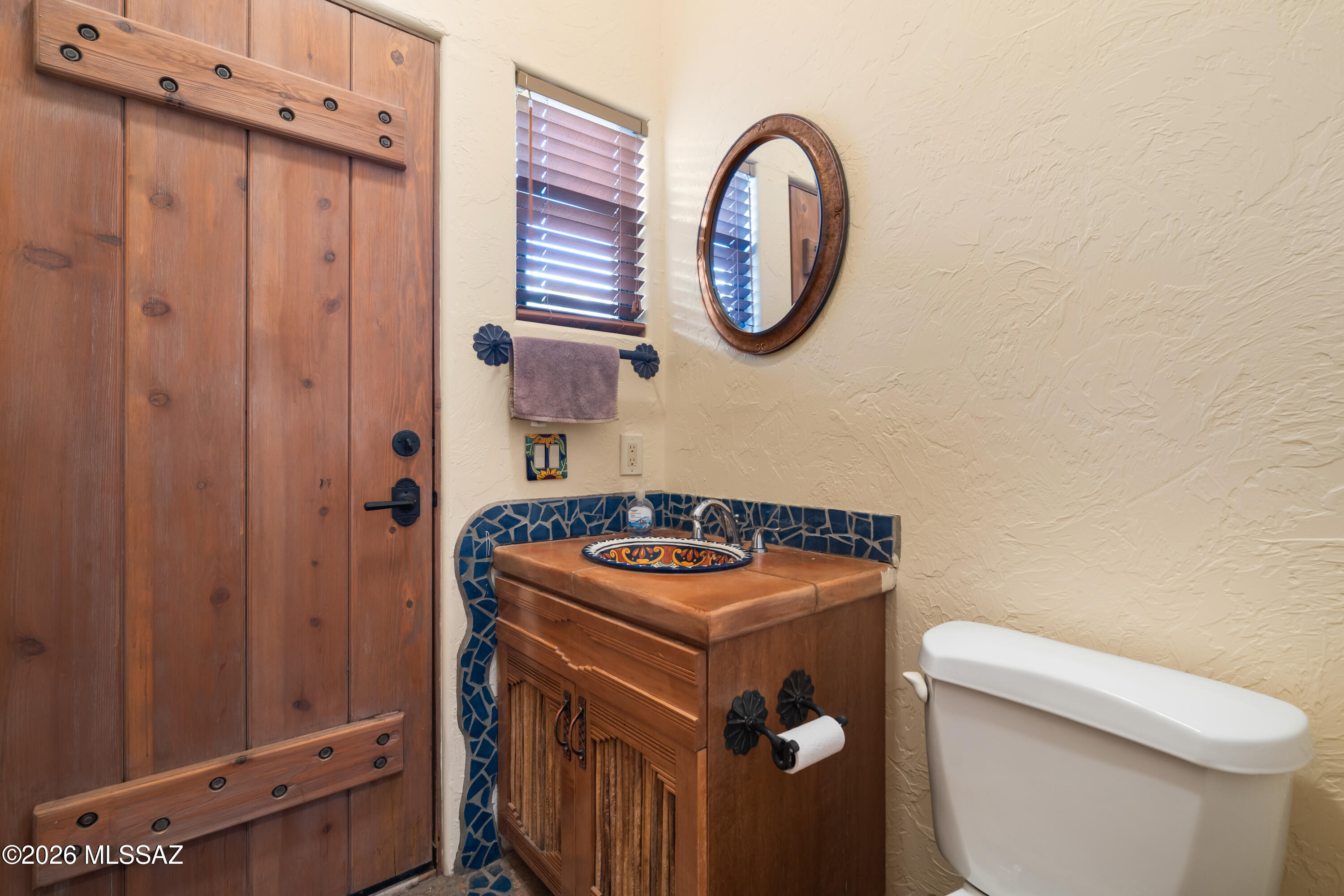 6290 E Placita El Vuelo