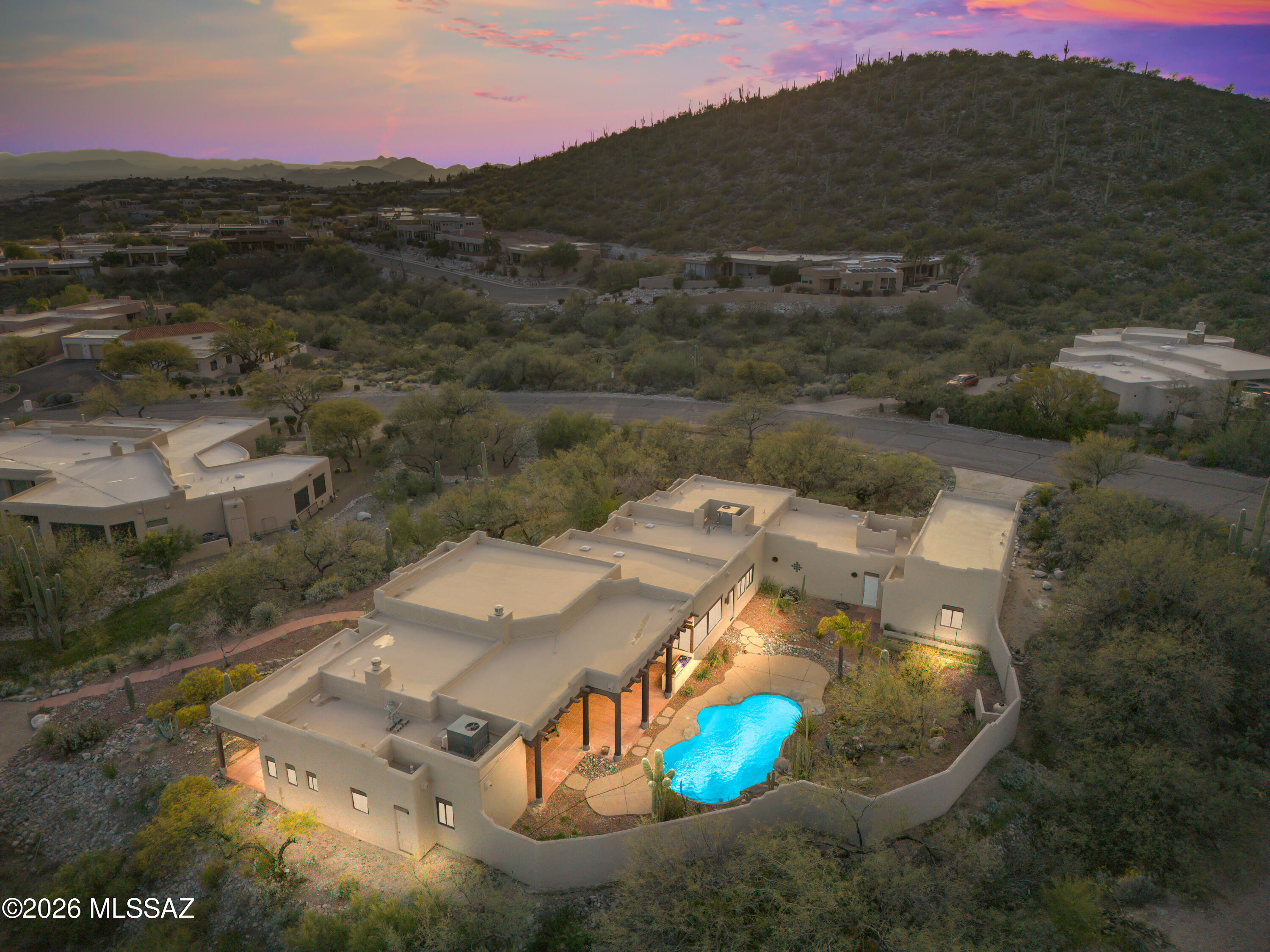 6290 E Placita El Vuelo