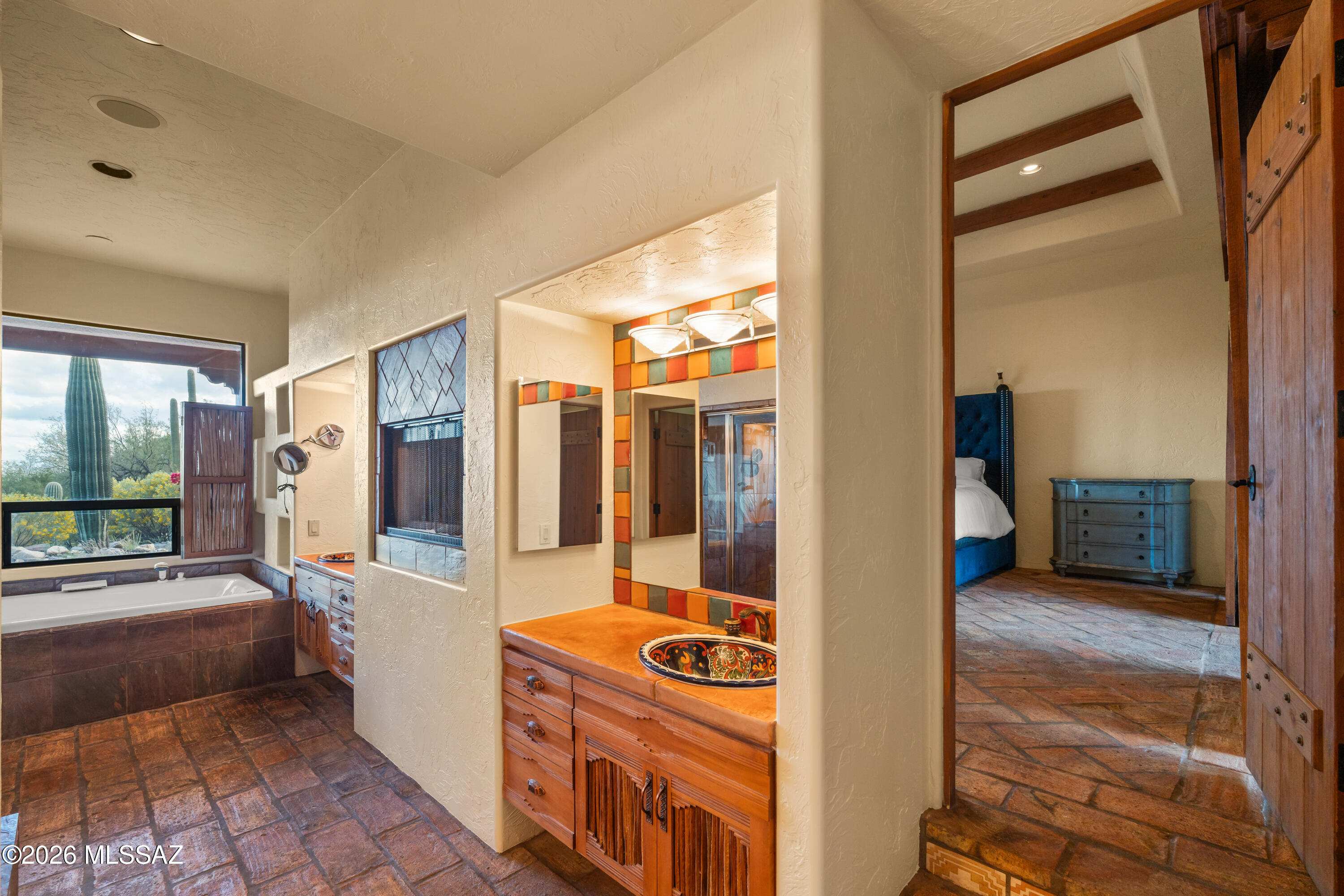 6290 E Placita El Vuelo