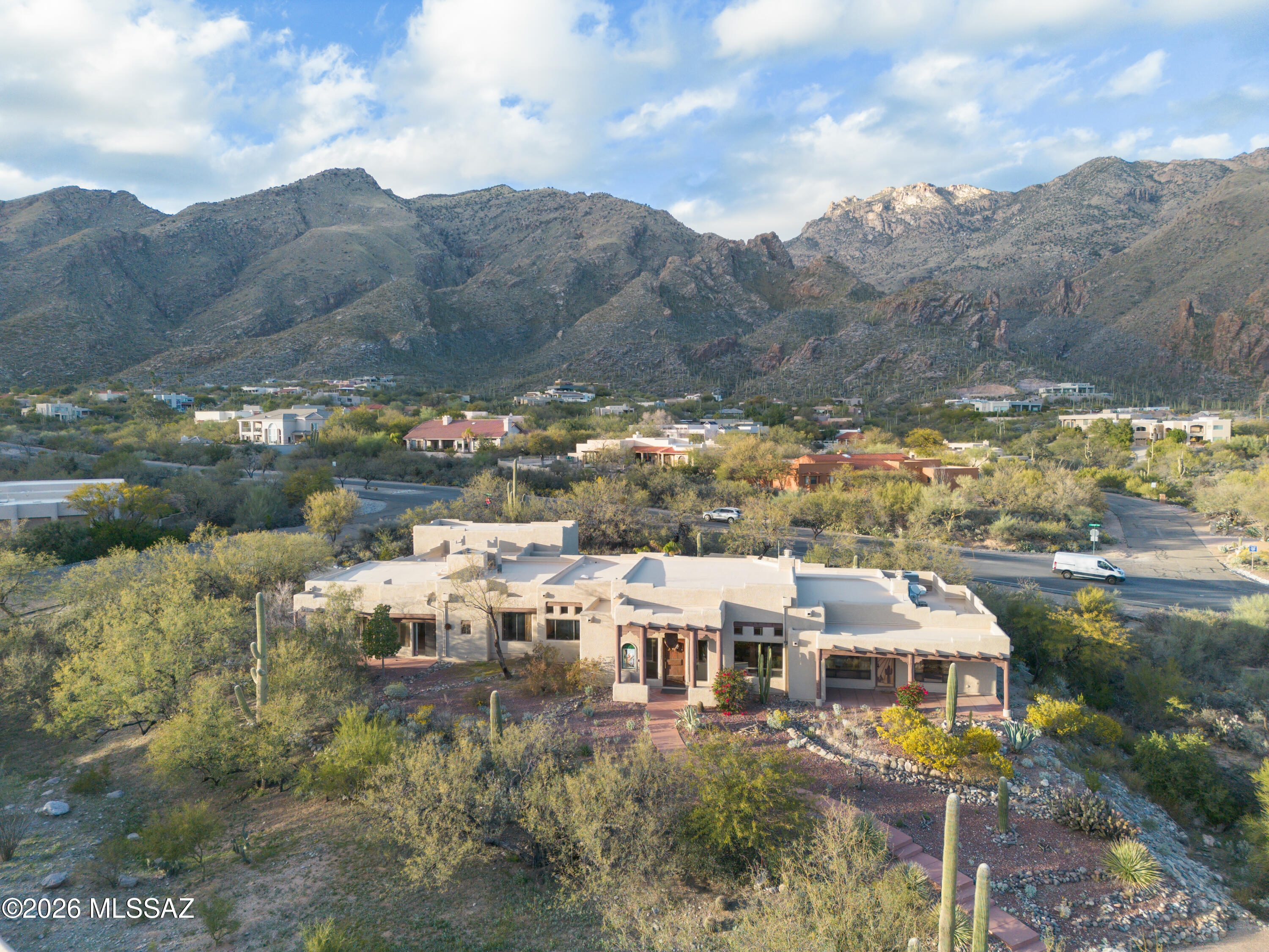 6290 E Placita El Vuelo