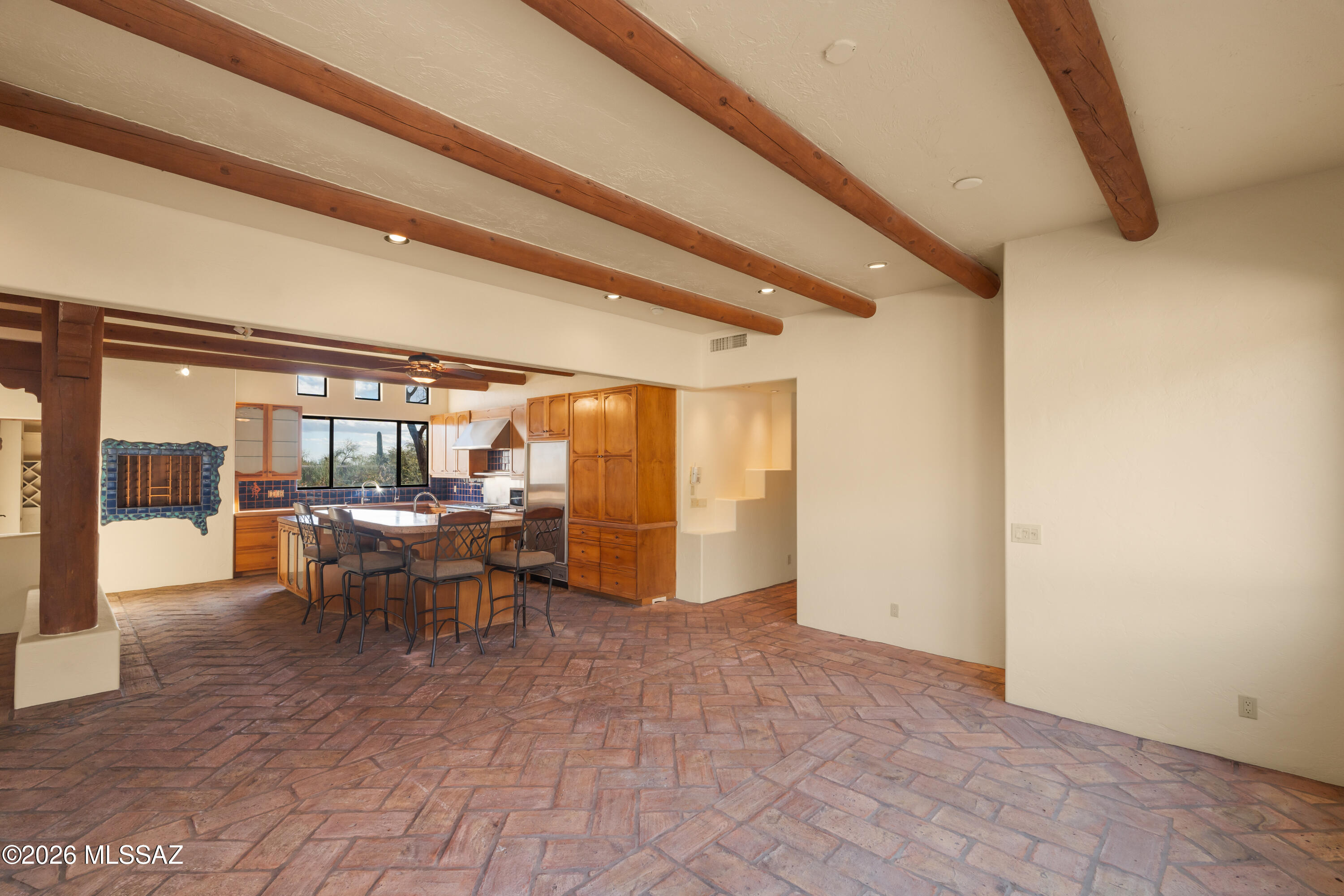 6290 E Placita El Vuelo