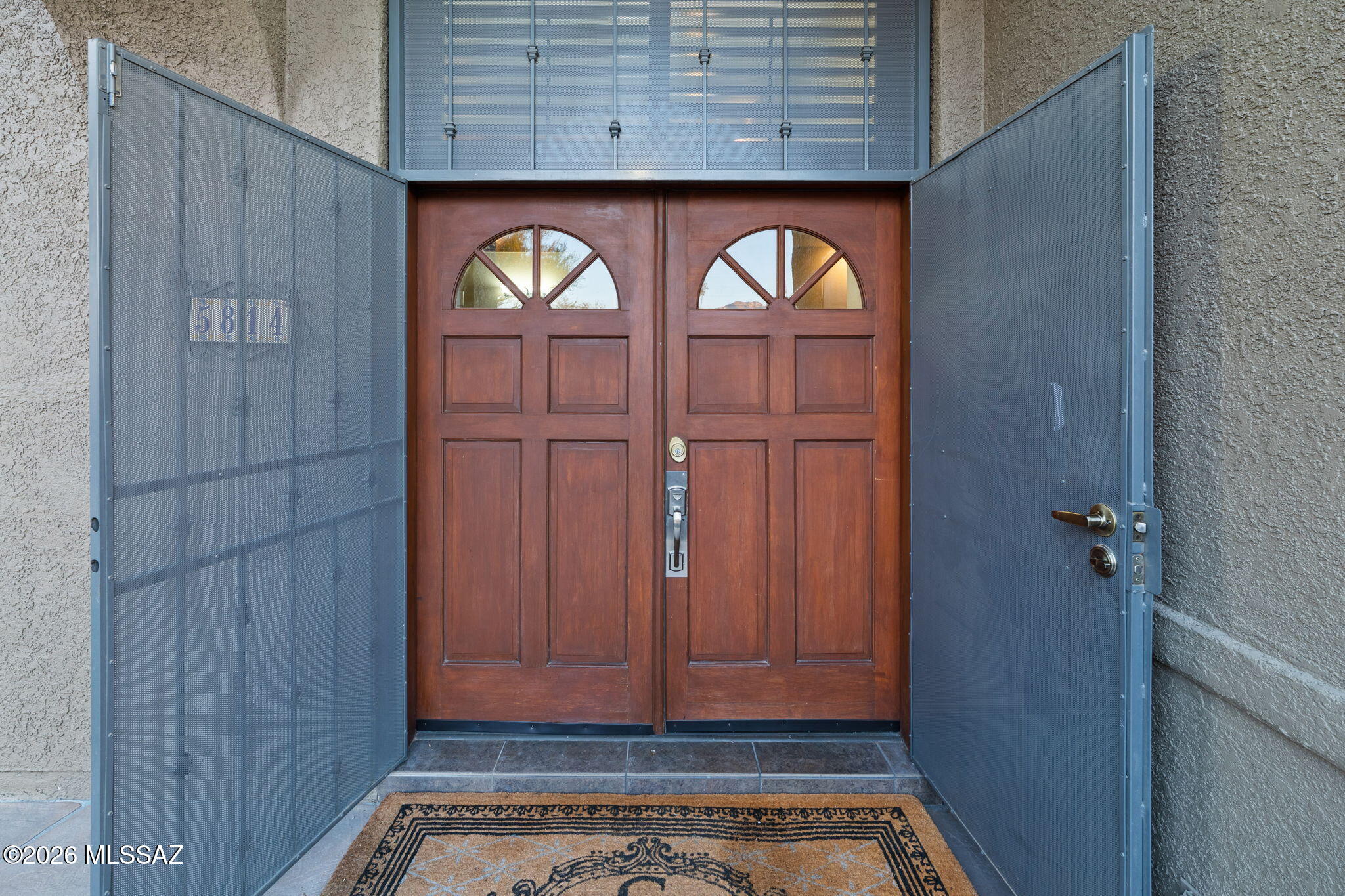 5814 E Río Verde Vista Drive