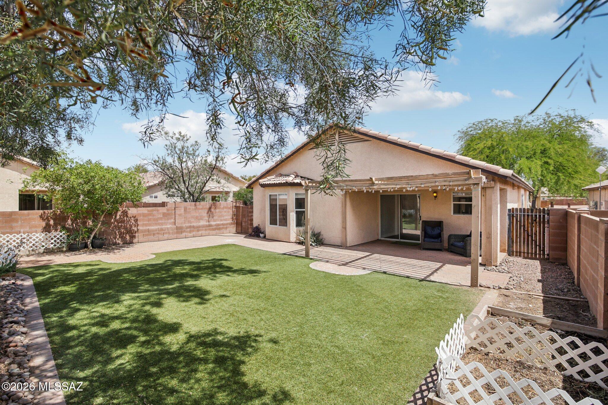 2395 W Silverbell Oasis Way