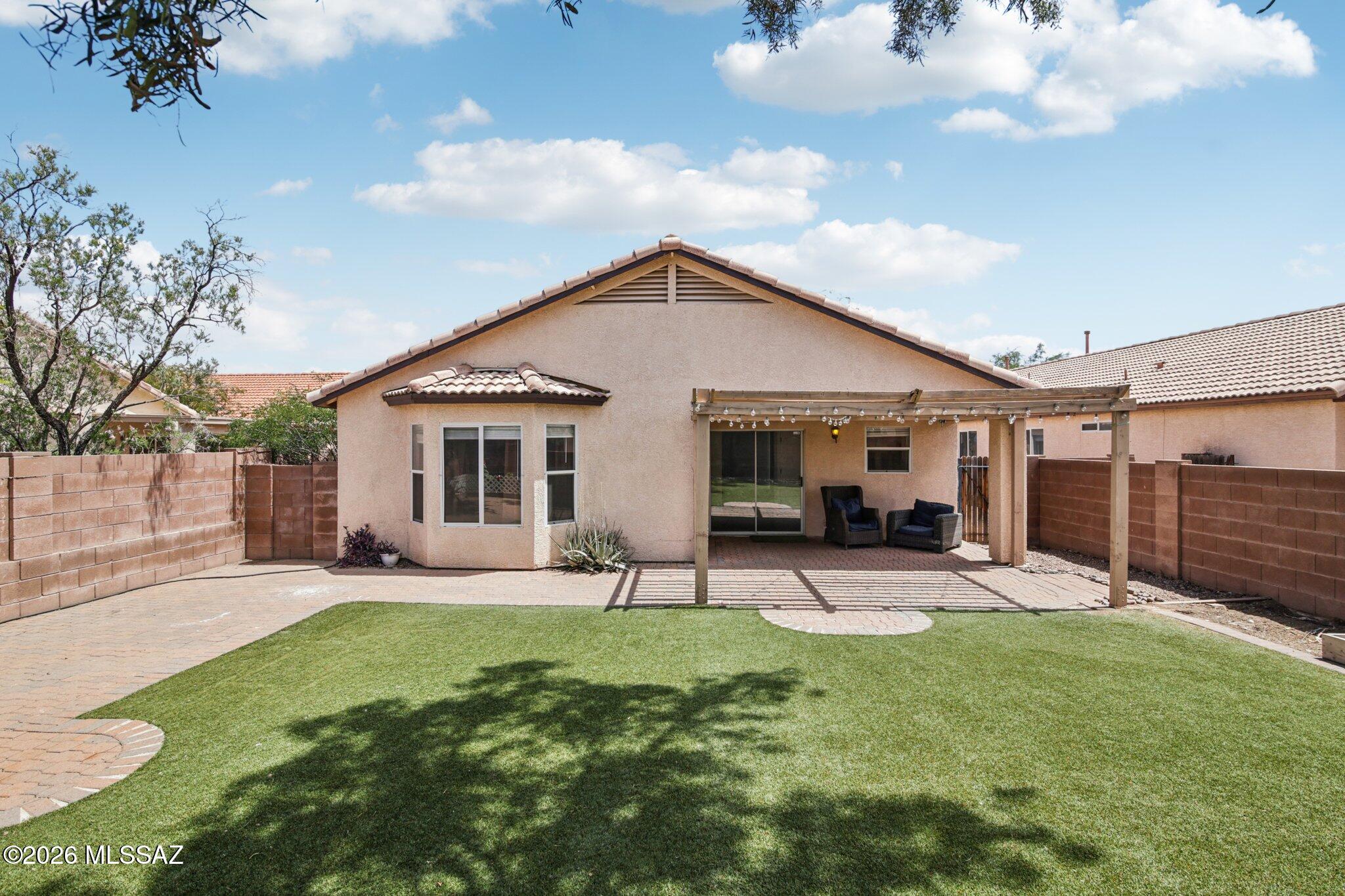 2395 W Silverbell Oasis Way
