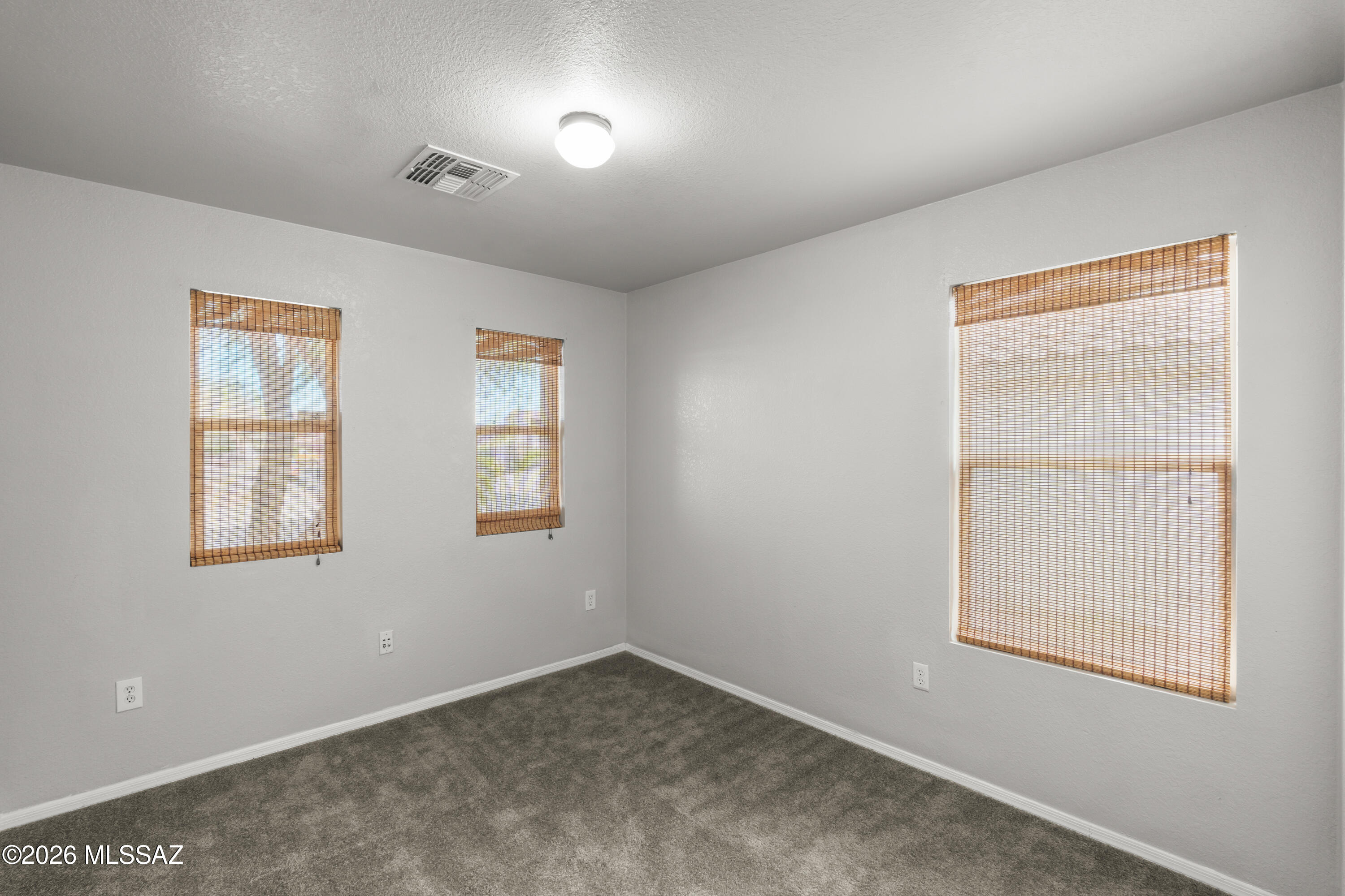 475 W Calle La Bolita