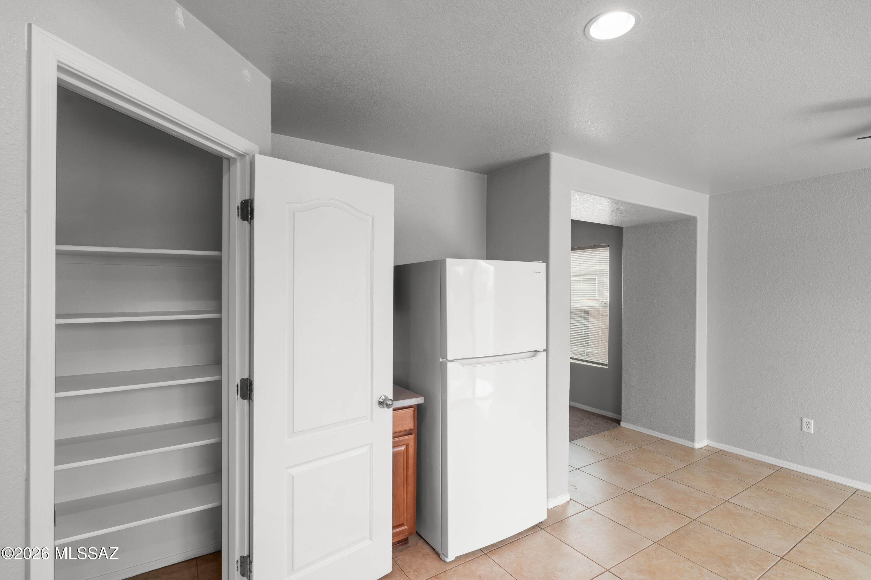 475 W Calle La Bolita