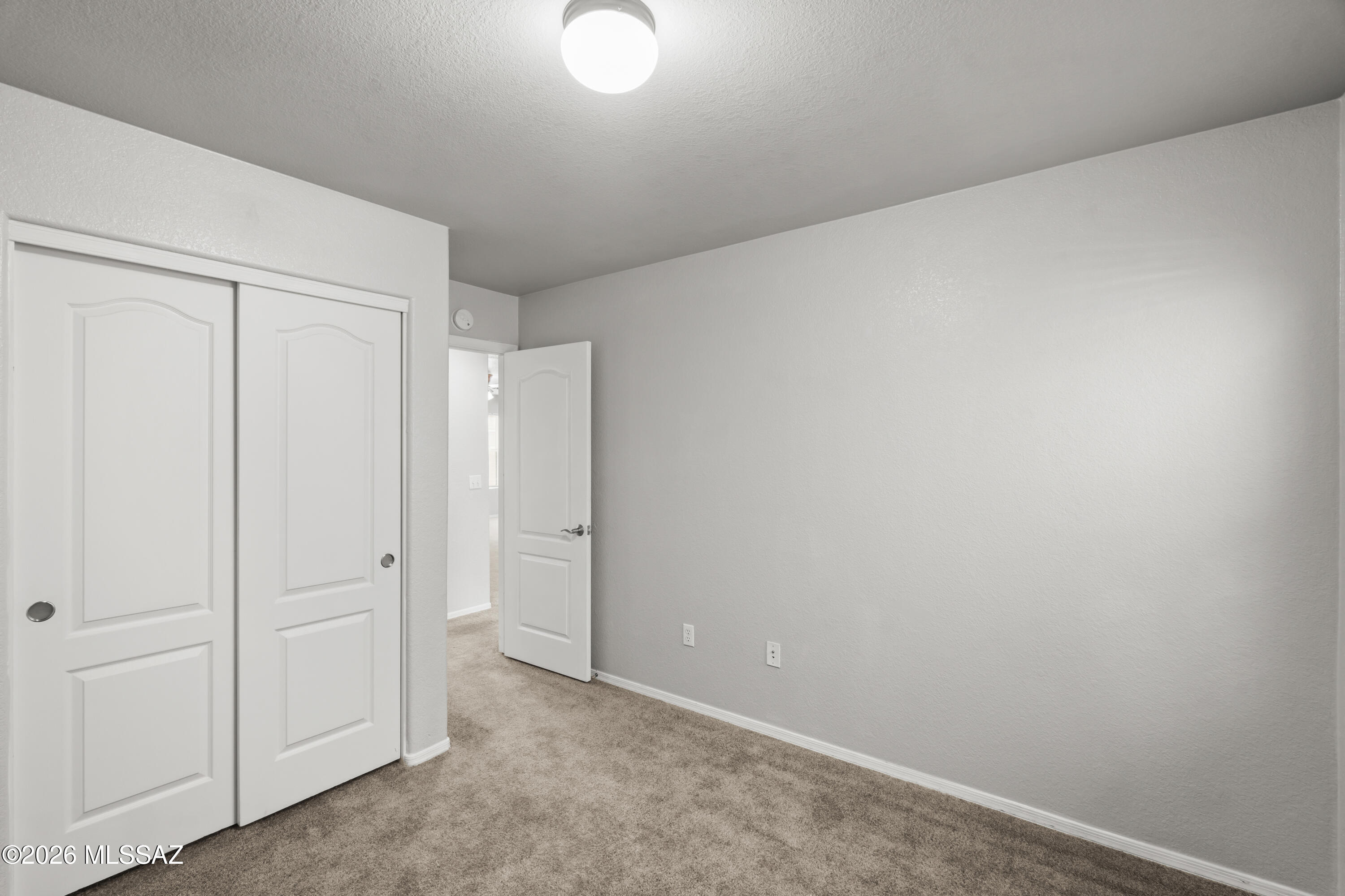 475 W Calle La Bolita