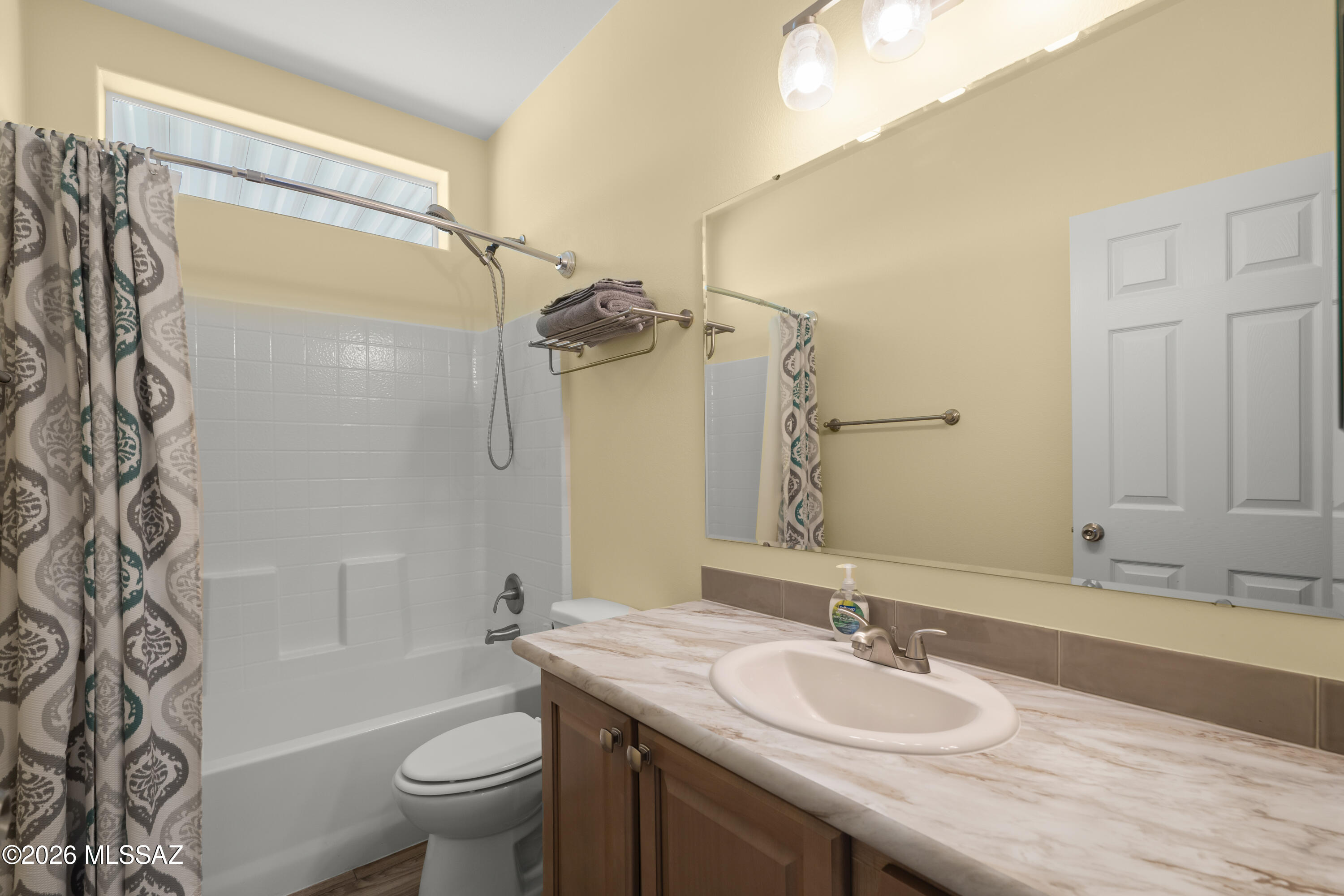 17811 W Husker Lane