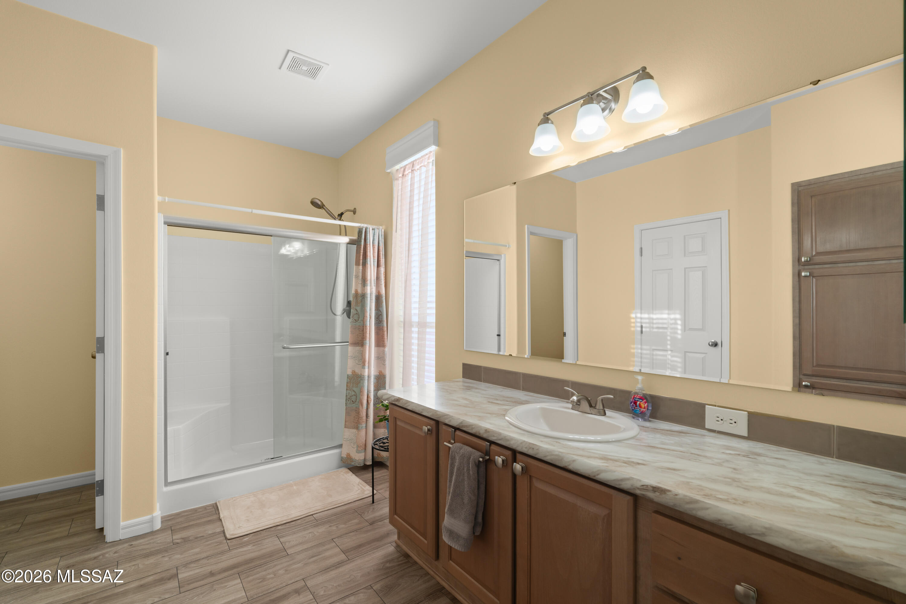 17811 W Husker Lane