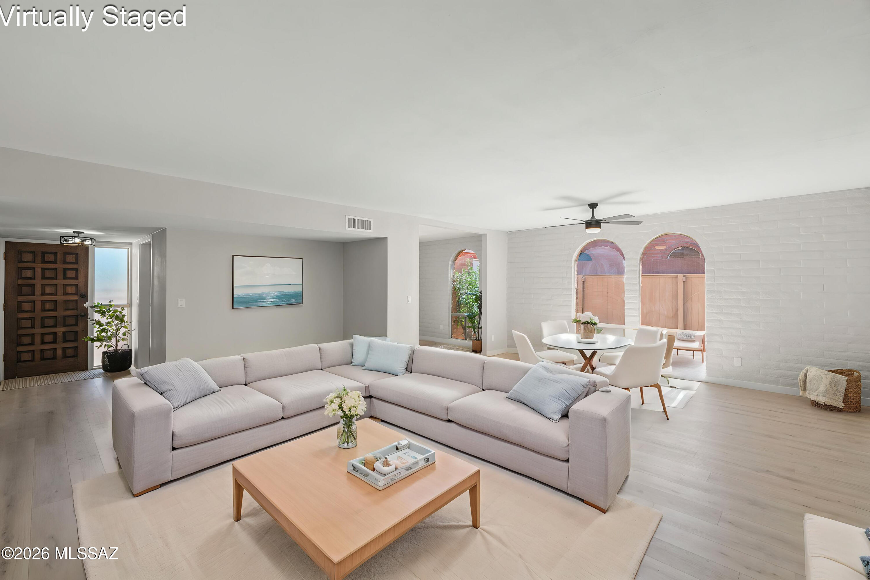 121 W Vista Grande Drive