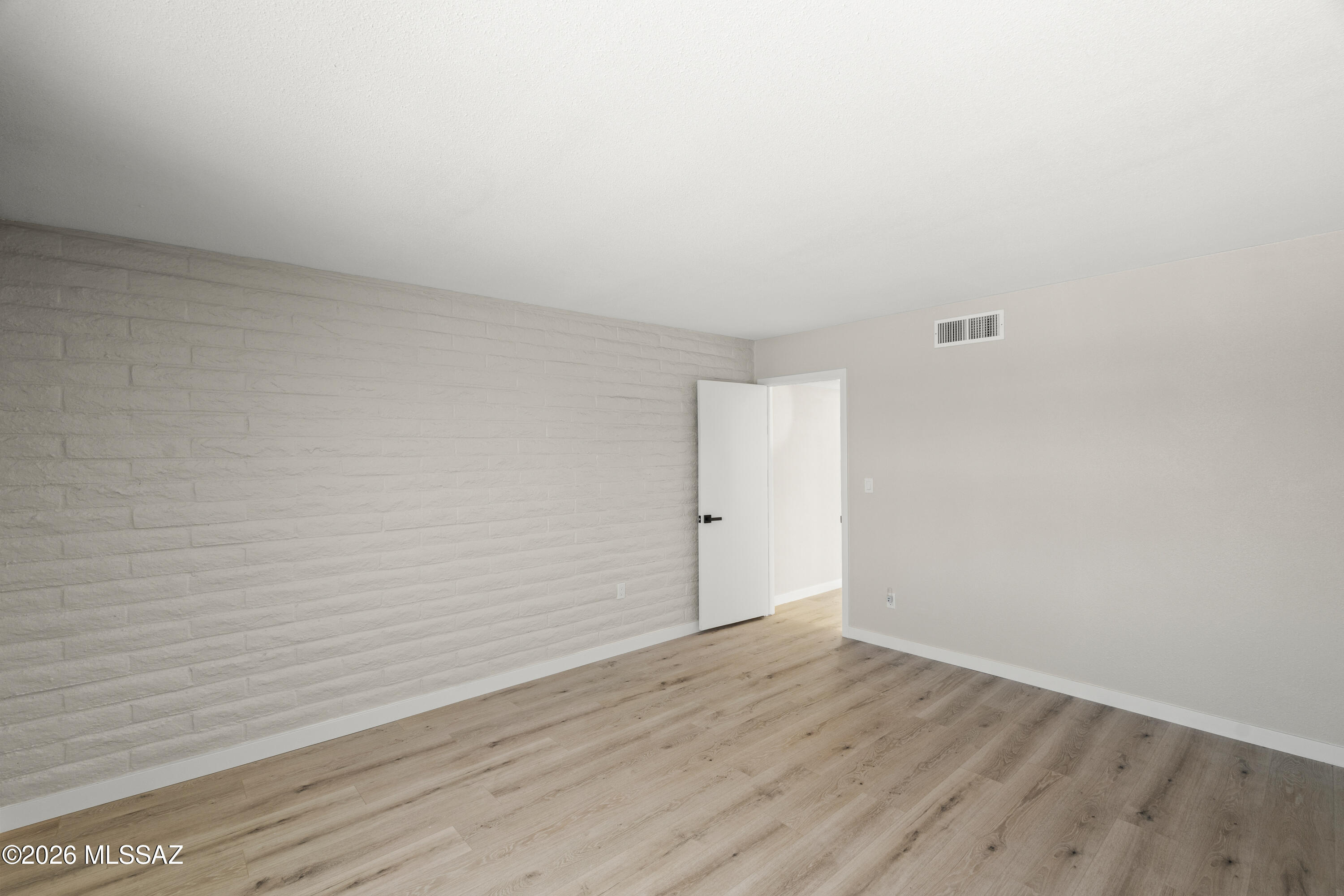 121 W Vista Grande Drive